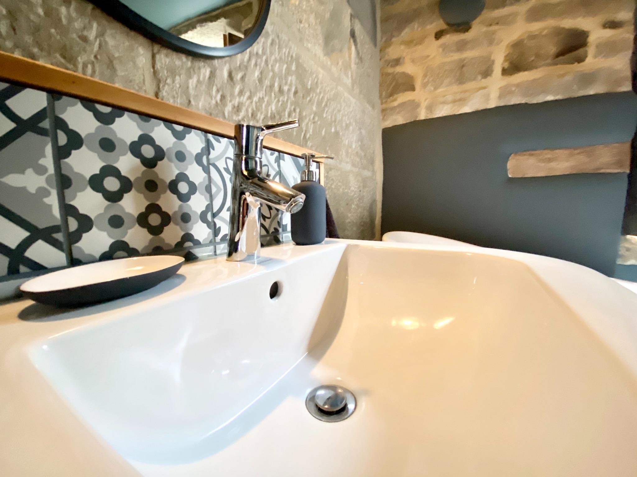 3 bedroom cottage house To Let in Hebden Bridge - Photograph 12.