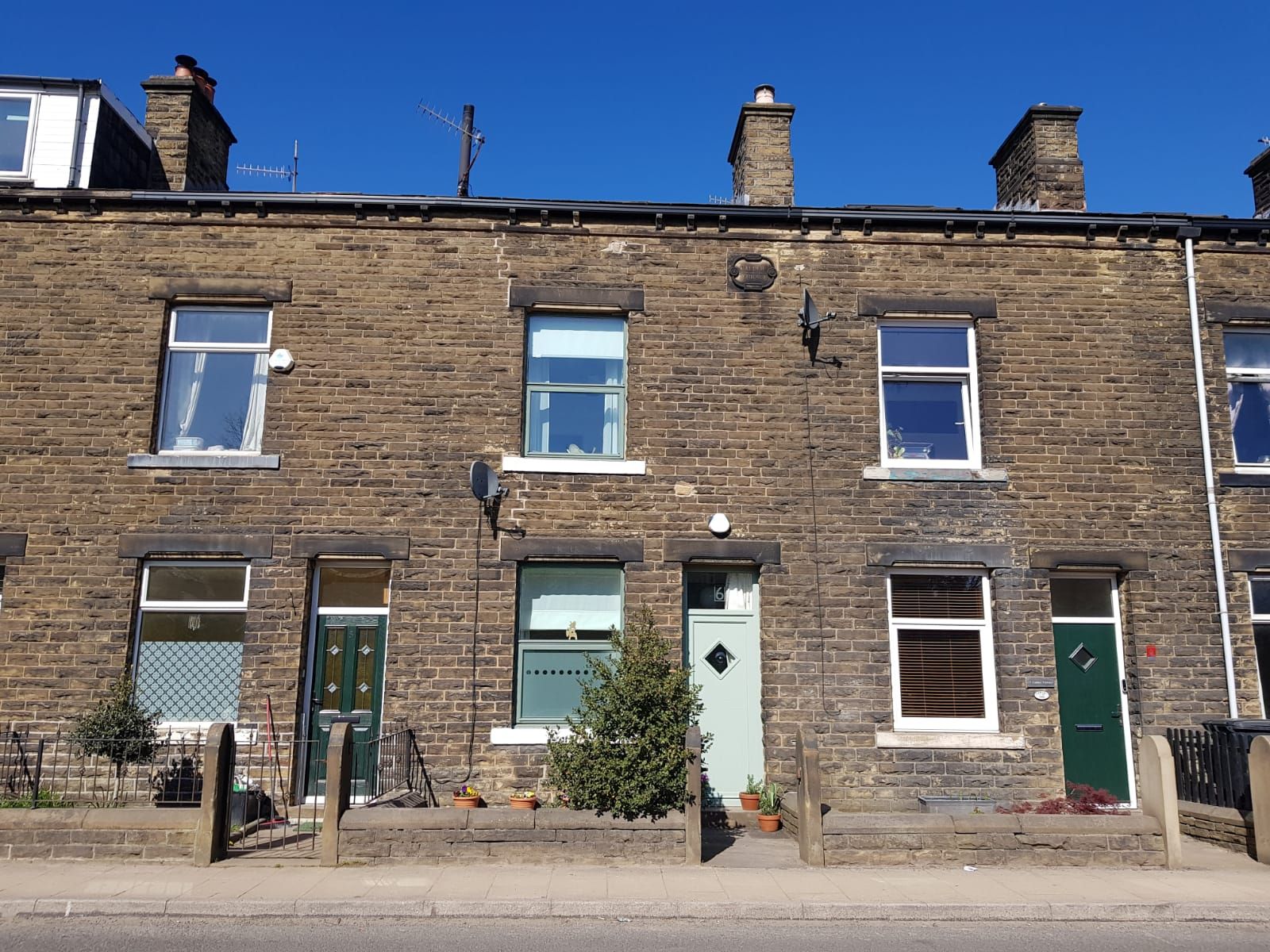 3 bedroom mid terraced house For Sale in Hebden Bridge - Photograph 2
