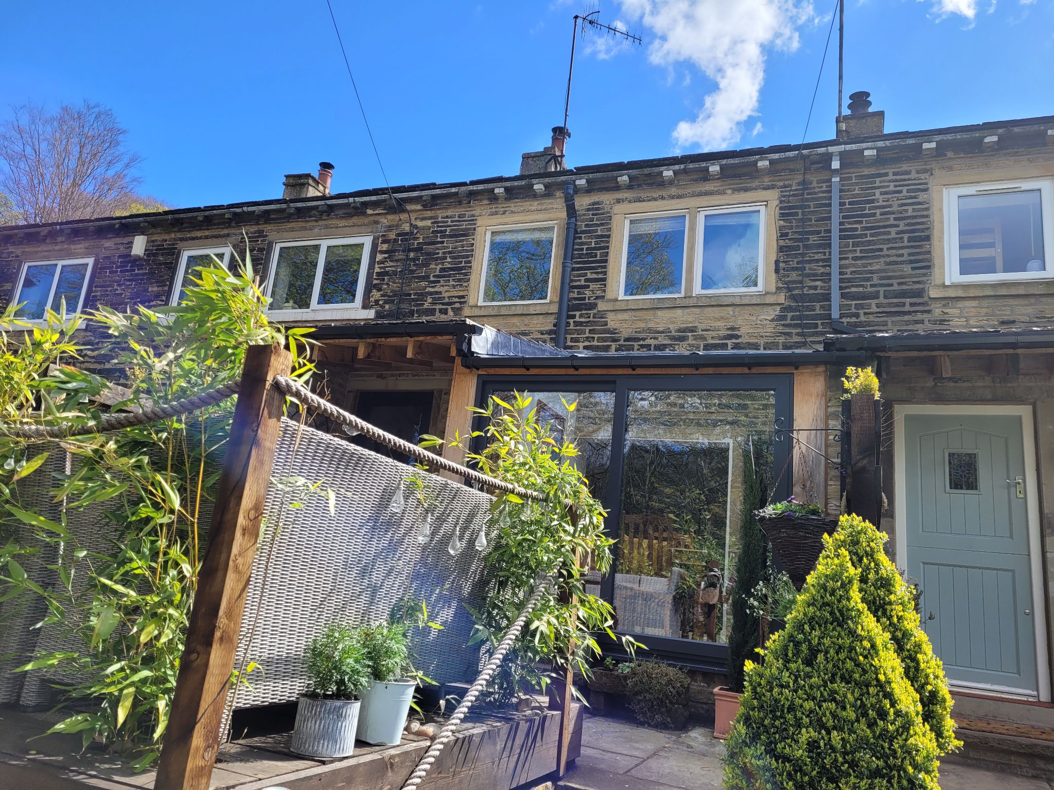 2 bedroom cottage house SSTC in Halifax - Photograph 28
