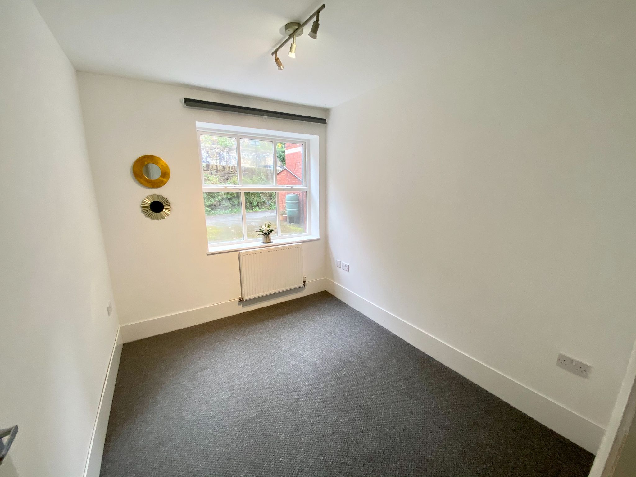 2 bedroom apartment flat/apartment Let Agreed in Hebden Bridge - Photograph 6