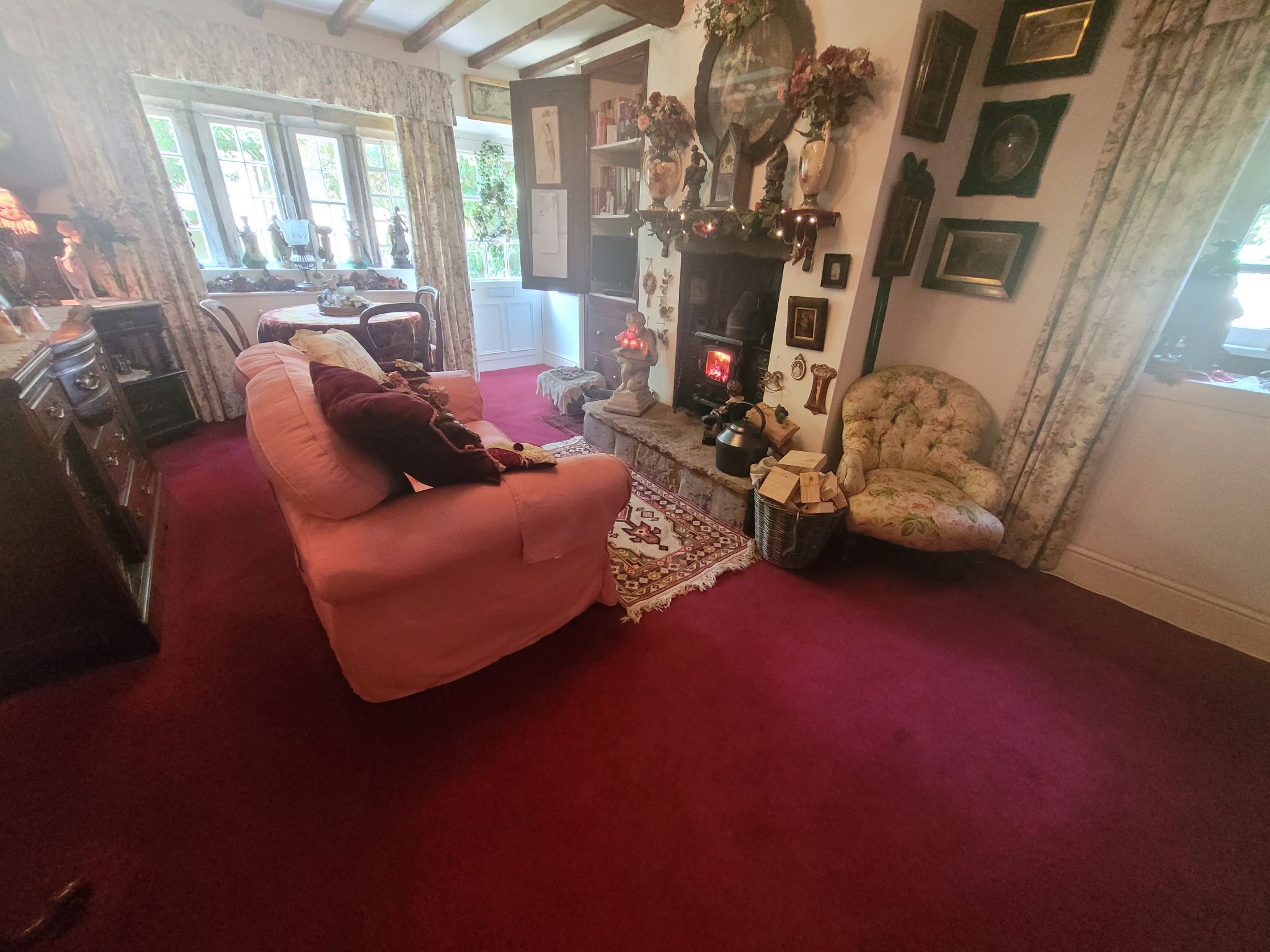 3 bedroom cottage house For Sale in Hebden Bridge - Photograph 7