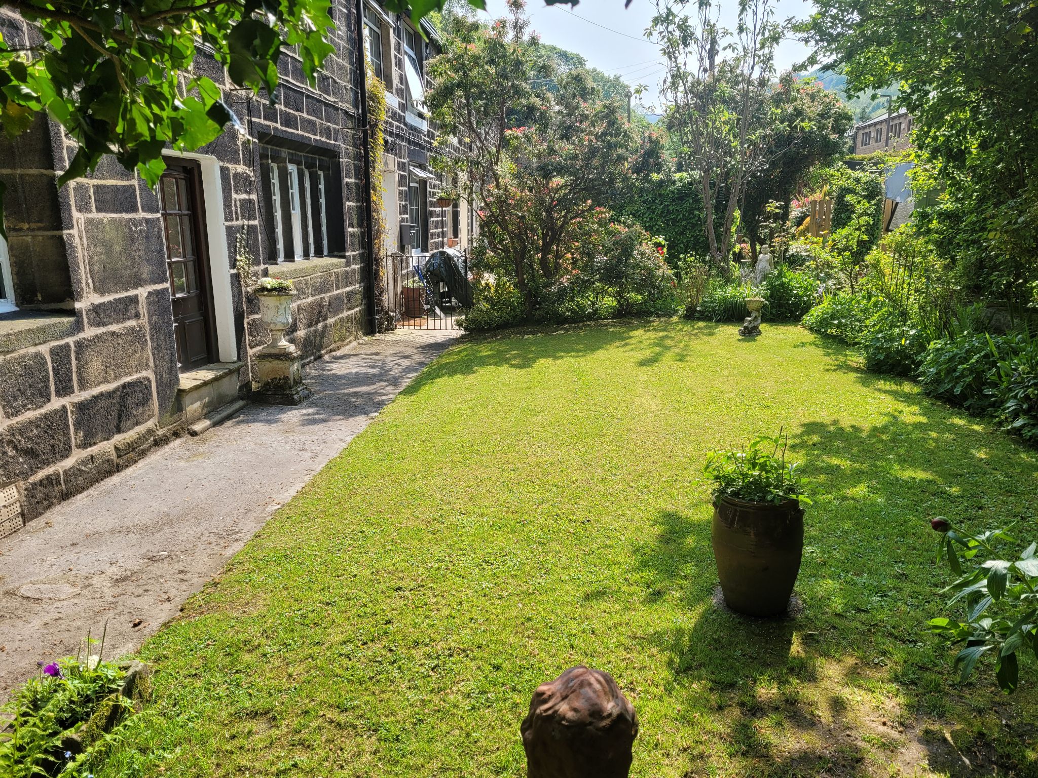 3 bedroom cottage house For Sale in Hebden Bridge - Photograph 23