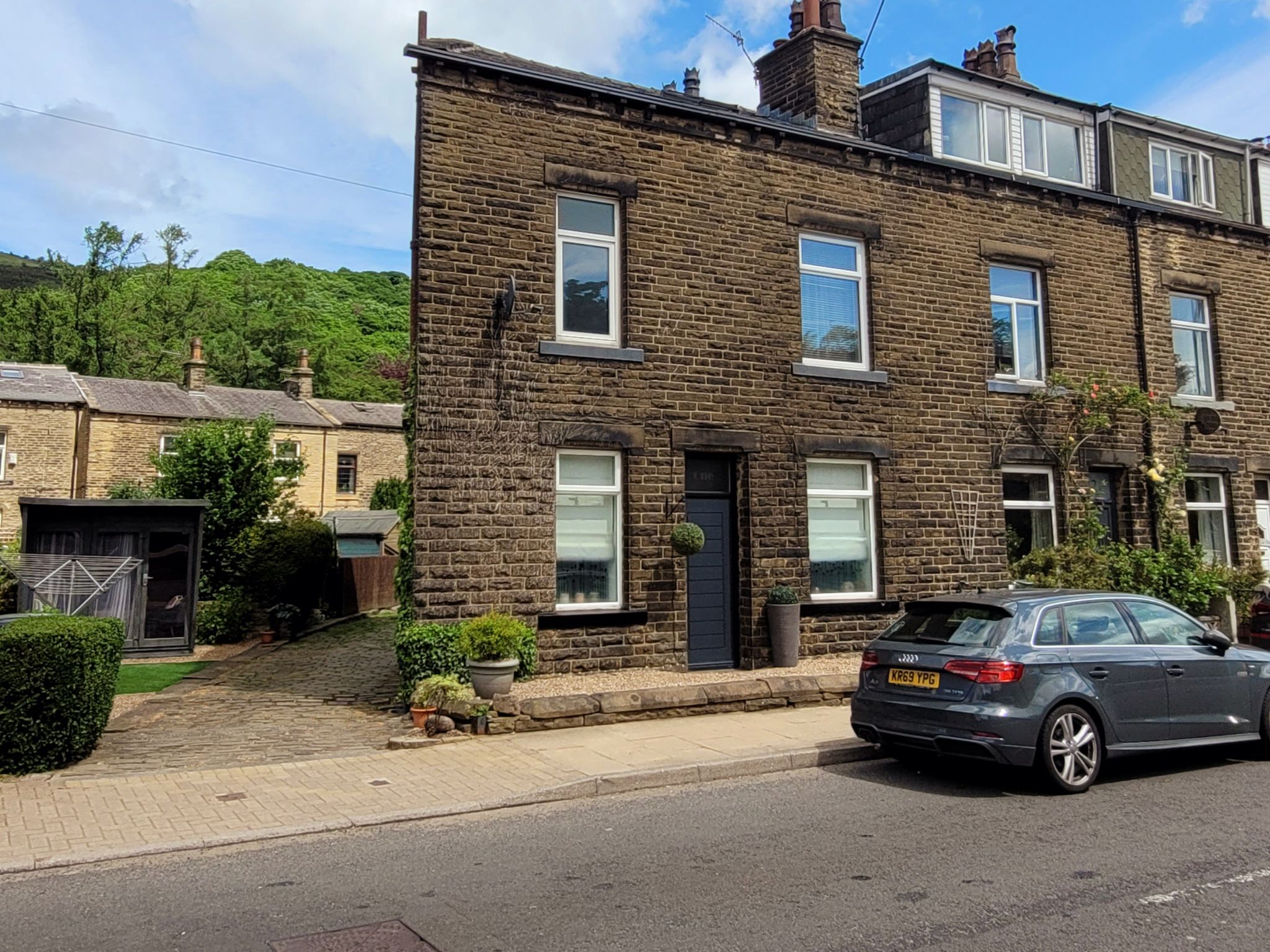 4 bedroom end terraced house For Sale in Hebden Bridge - Photograph 25