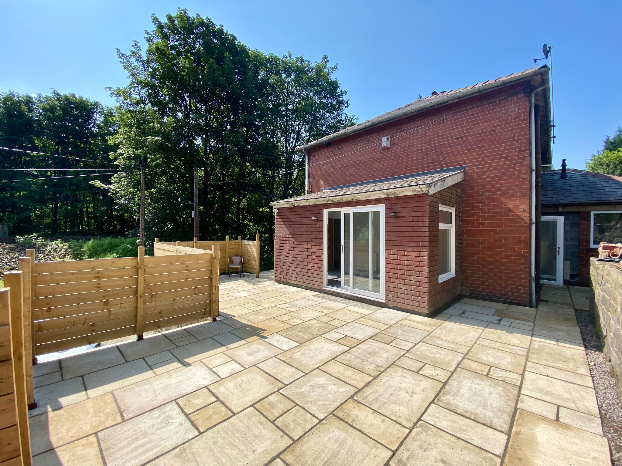 3 bedroom semi-detached house Let Agreed in Hebden Bridge - Photograph 32