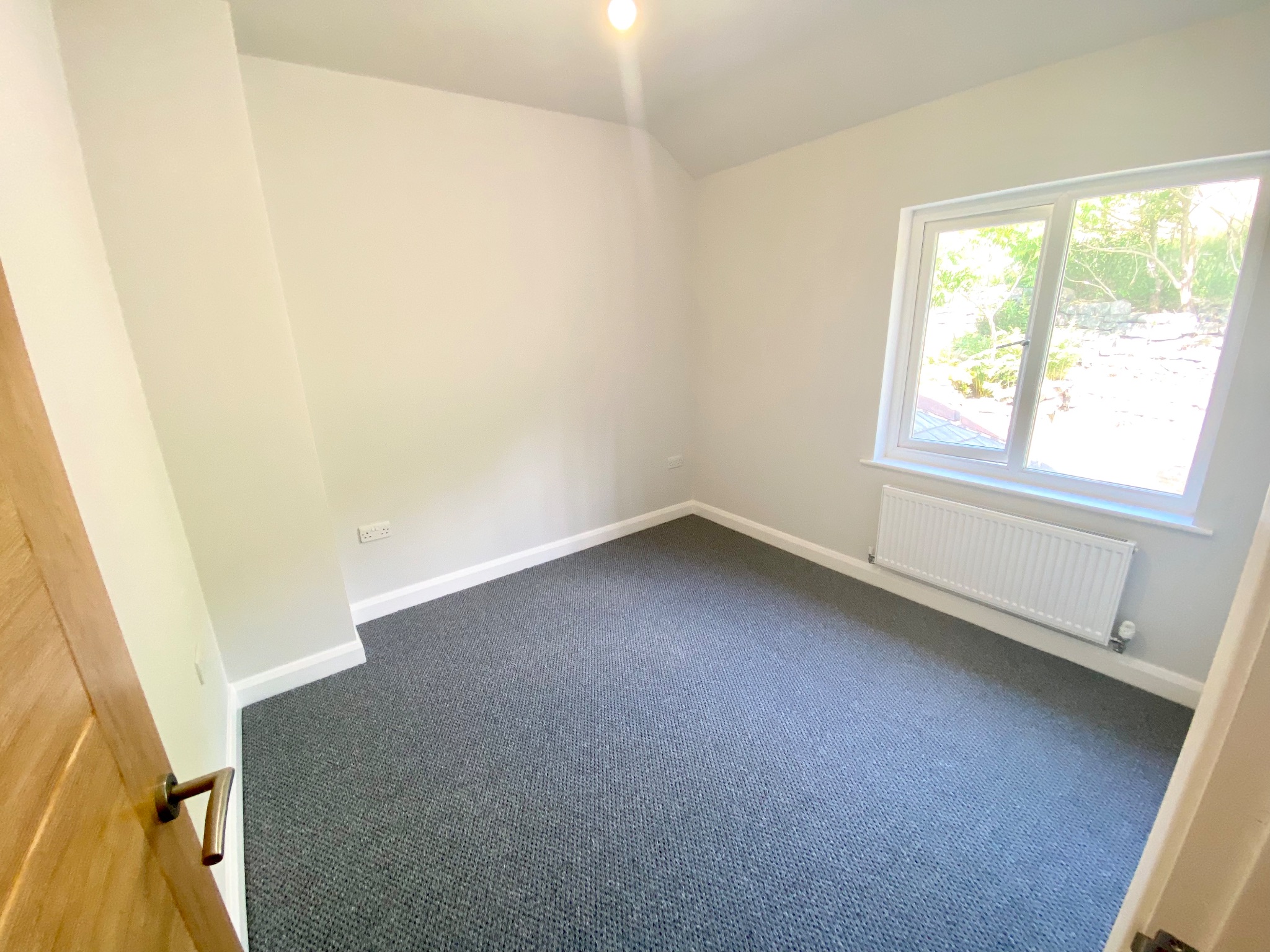 3 bedroom semi-detached house Let Agreed in Hebden Bridge - Photograph 16