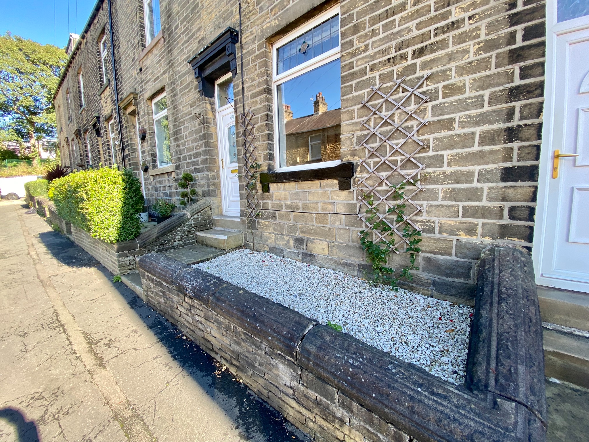 3 bedroom mid terraced house Let Agreed in Sowerby Bridge - Photograph 3