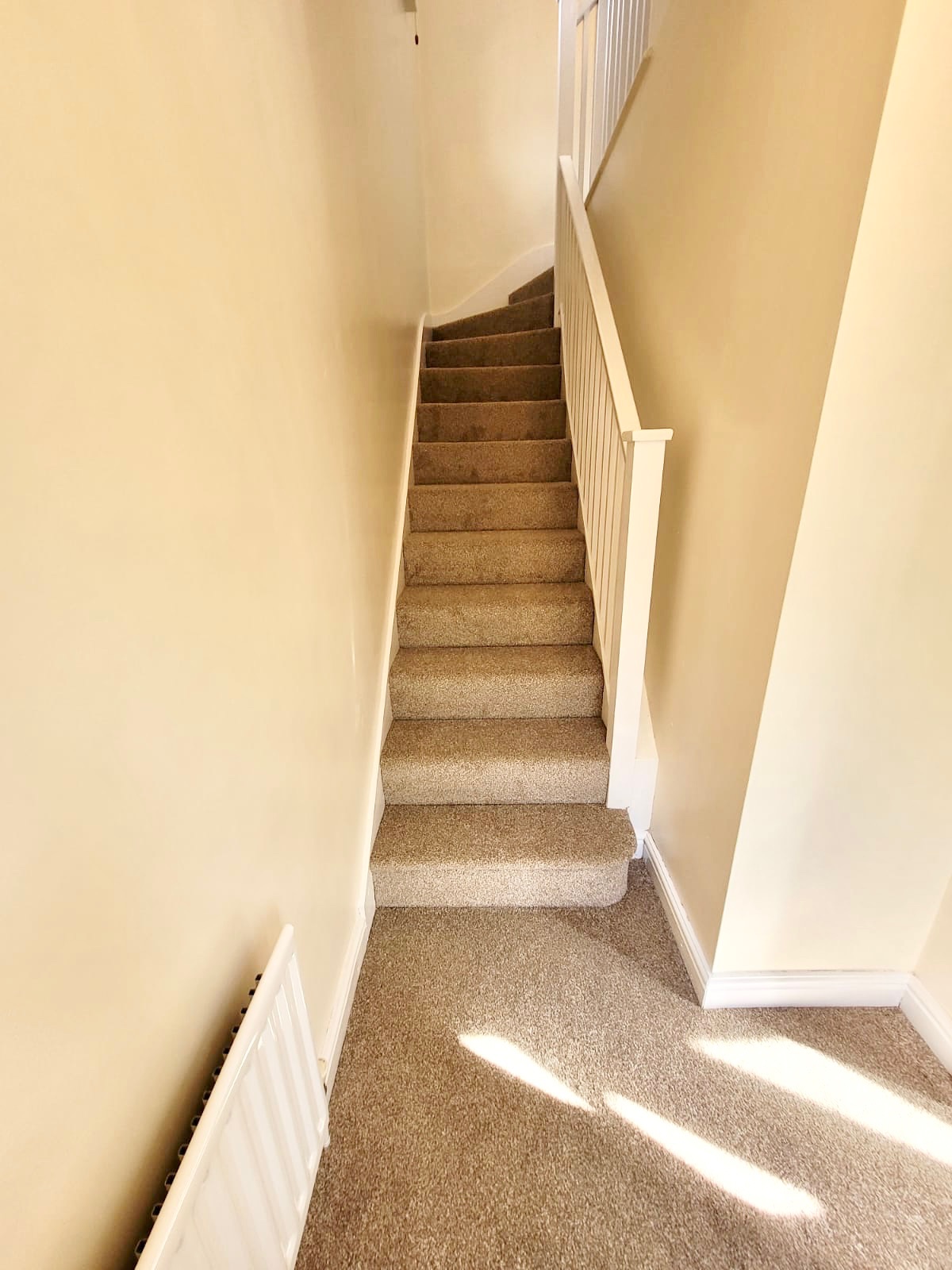 3 bedroom semi-detached house Let Agreed in Luddenden - Photograph 17
