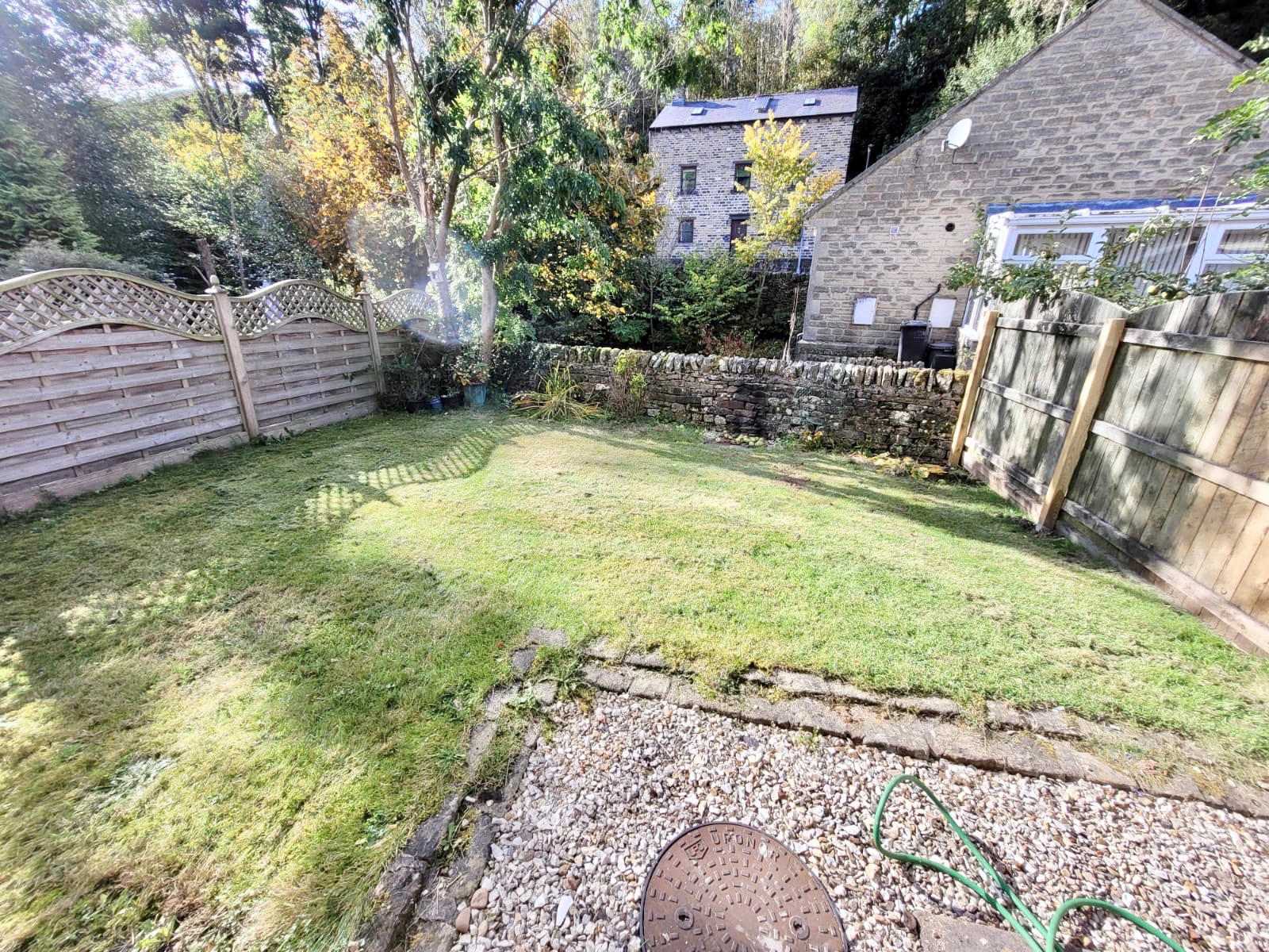 3 bedroom semi-detached house Let Agreed in Luddenden - Photograph 23