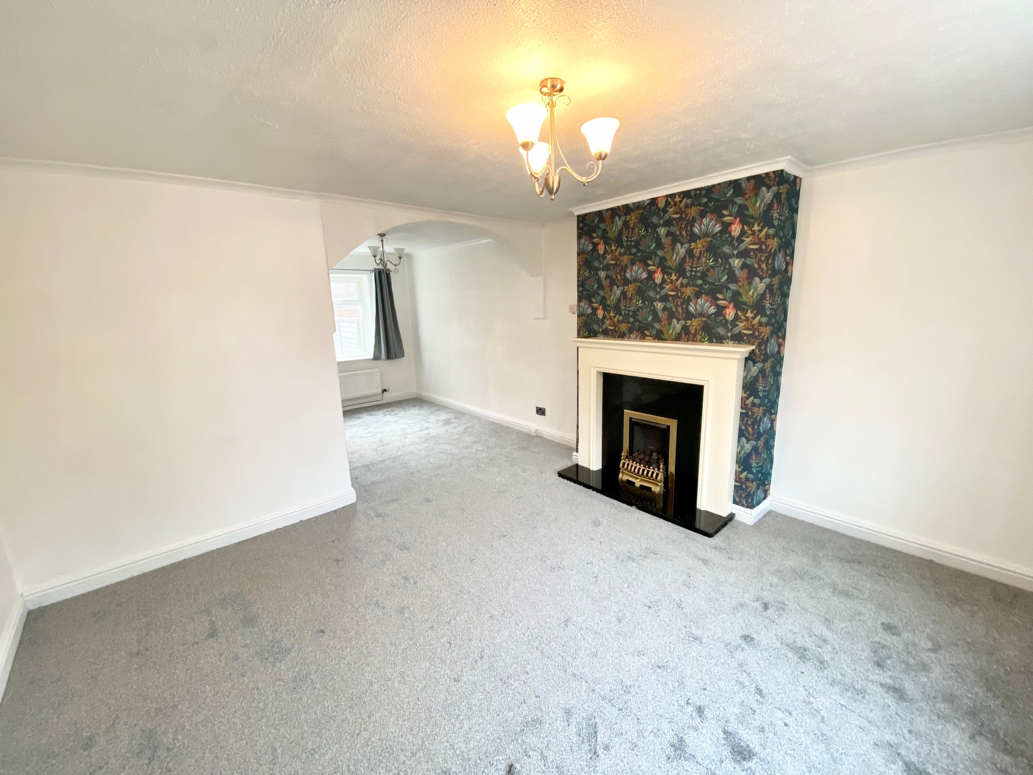 3 bedroom end terraced house To Let in Hebden Bridge - Photograph 2