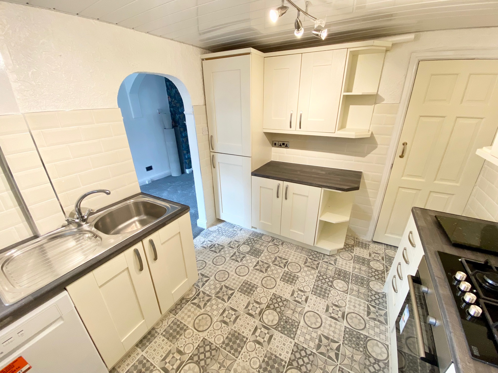 3 bedroom end terraced house To Let in Hebden Bridge - Photograph 11