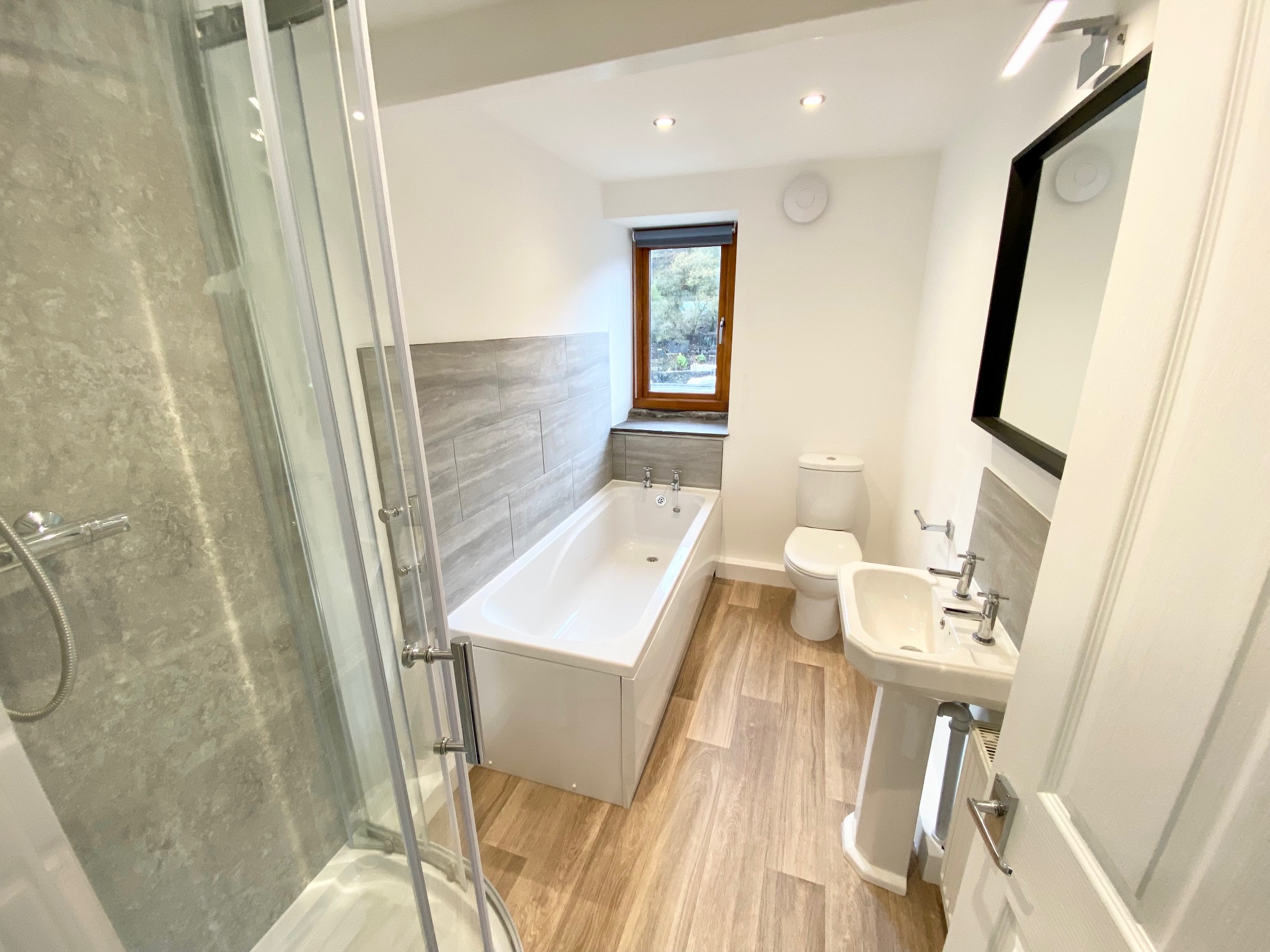 3 bedroom mid terraced house Let Agreed in Hebden Bridge - Photograph 5