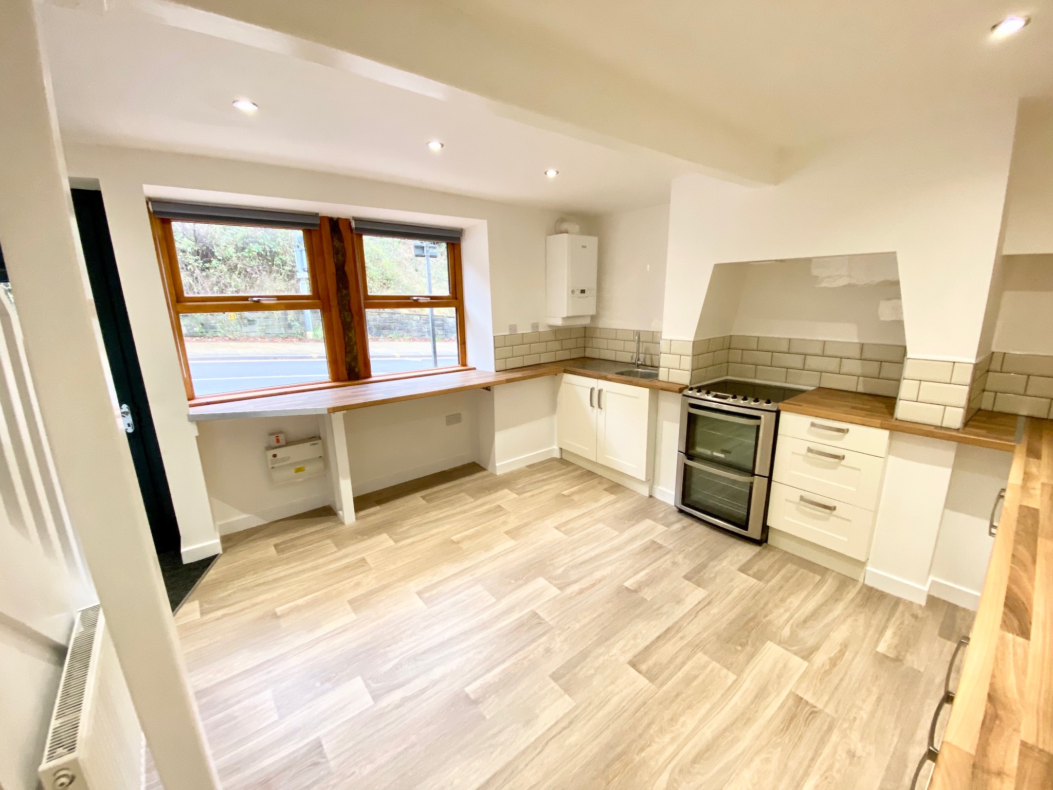 3 bedroom mid terraced house Let Agreed in Hebden Bridge - Photograph 3