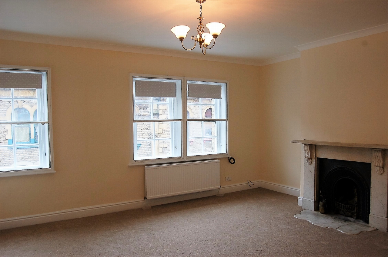 2 bedroom apartment flat/apartment To Let in Hebden Bridge - Photograph 1