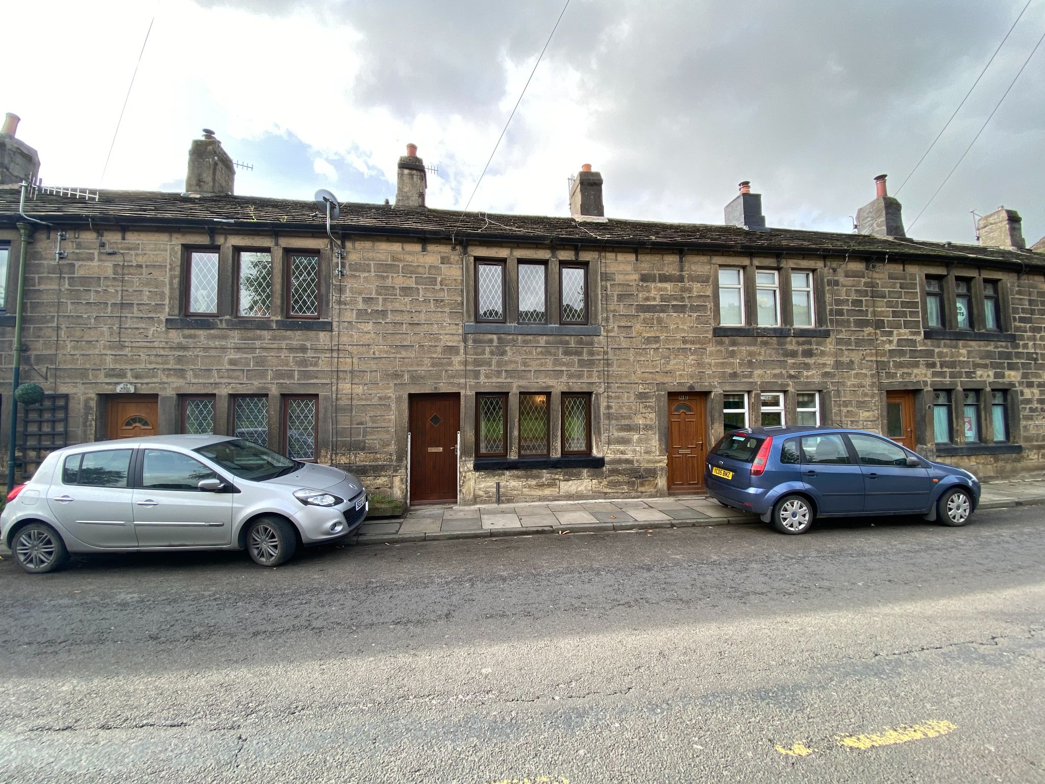 2 bedroom mid terraced house SSTC in Mytholmroyd - Photograph 1