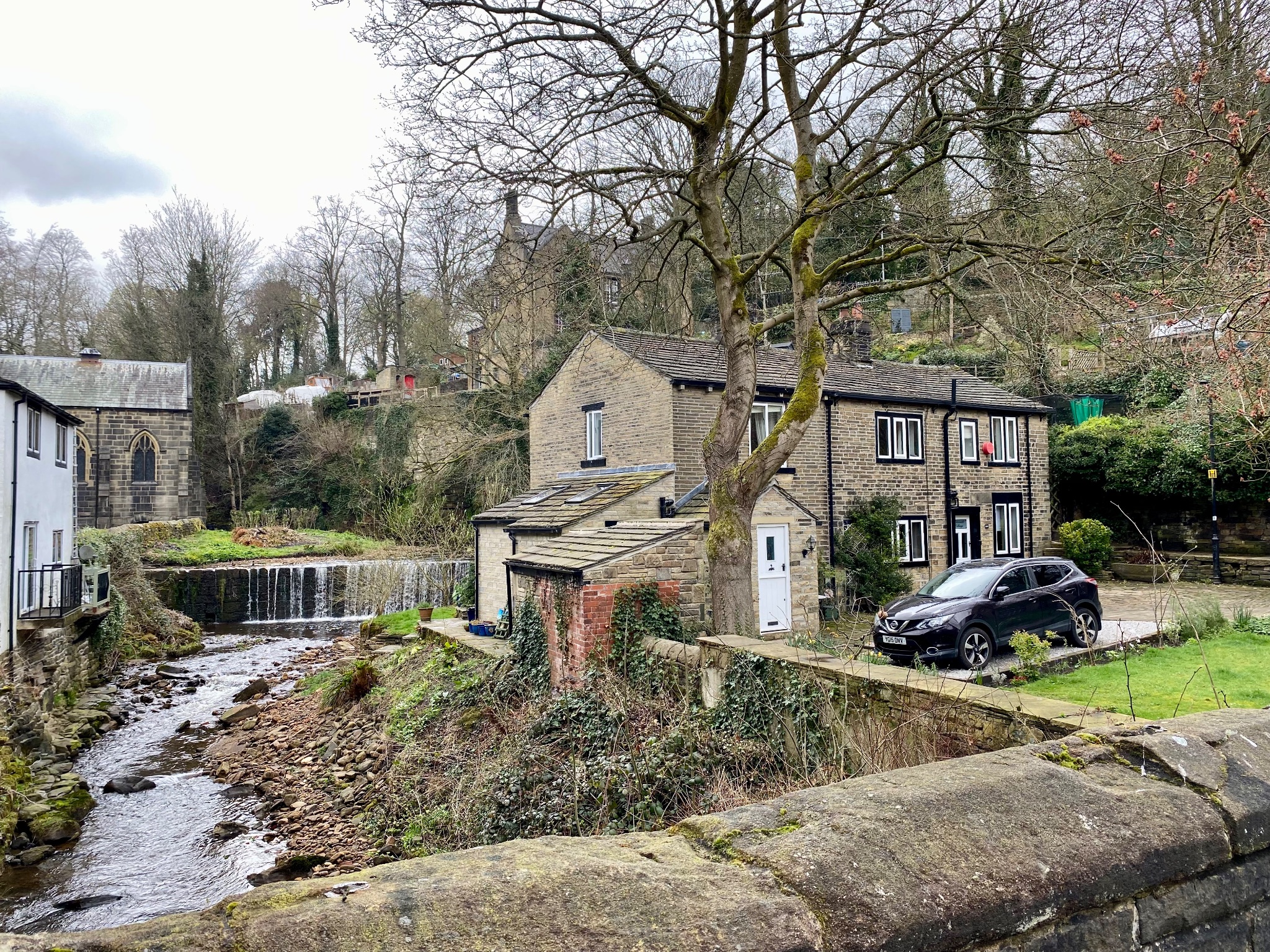 2 bedroom semi-detached house Let Agreed in Luddenden - Photograph 43