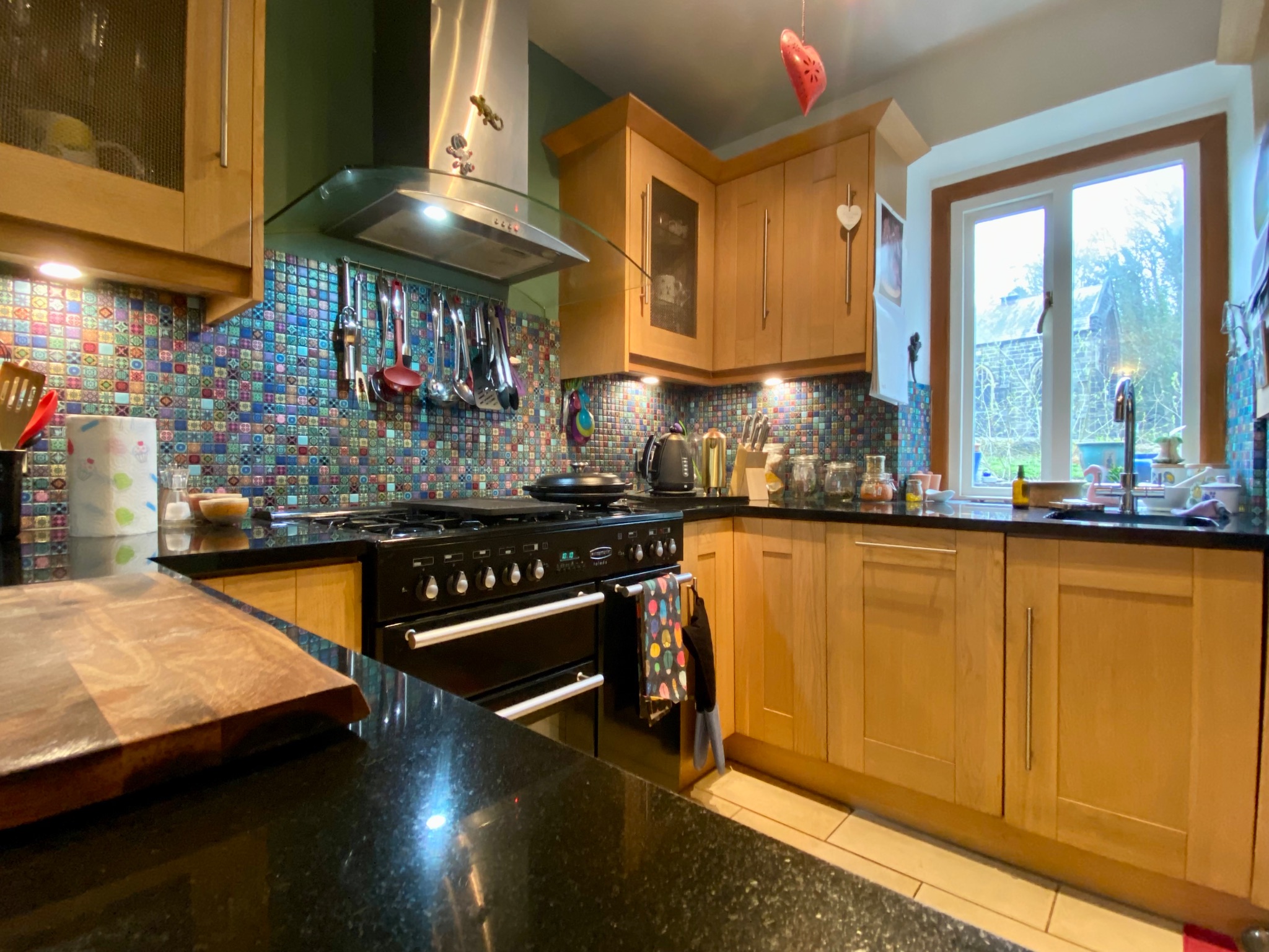 2 bedroom semi-detached house Let Agreed in Luddenden - Photograph 37