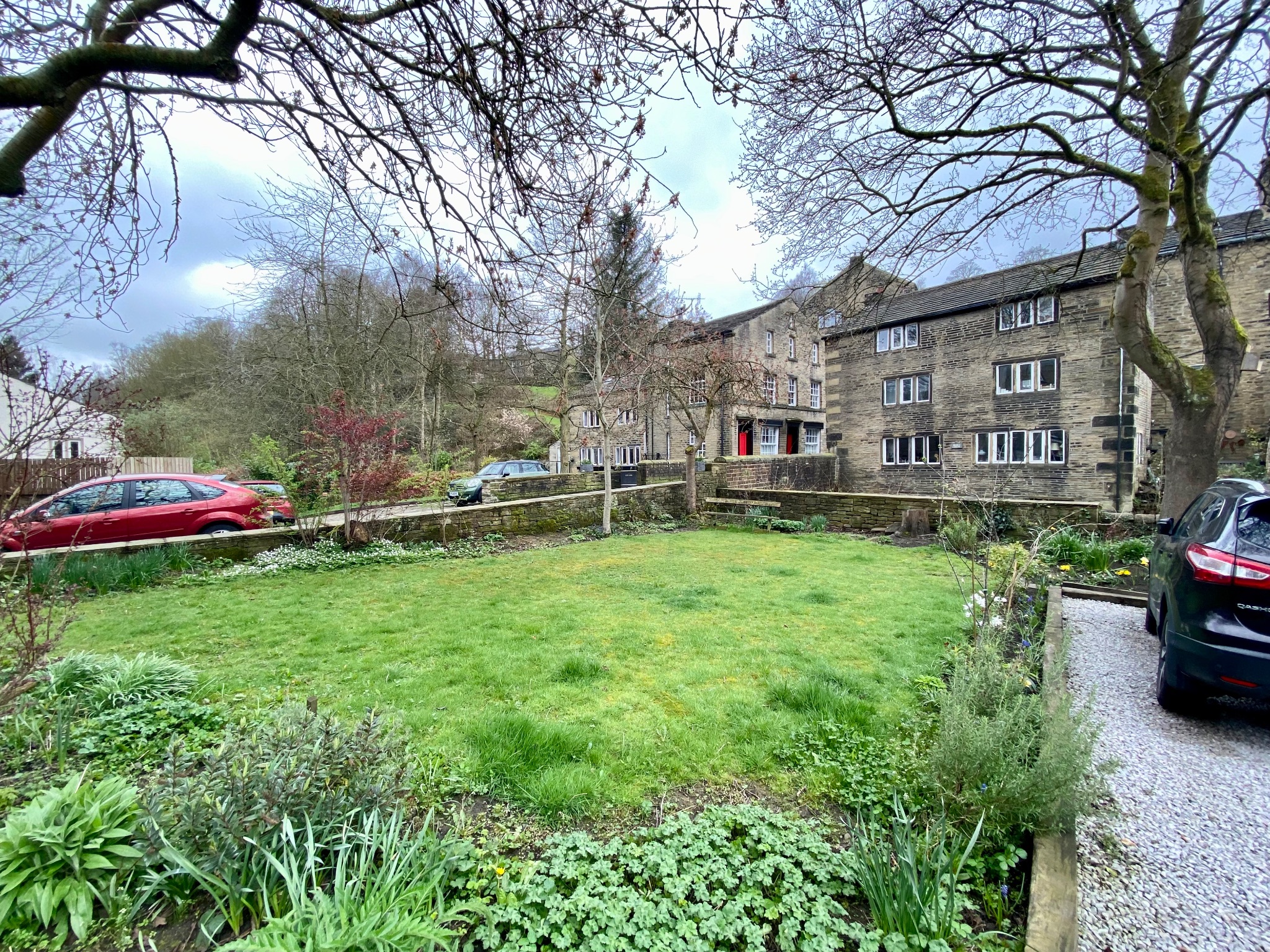 2 bedroom semi-detached house Let Agreed in Luddenden - Photograph 39