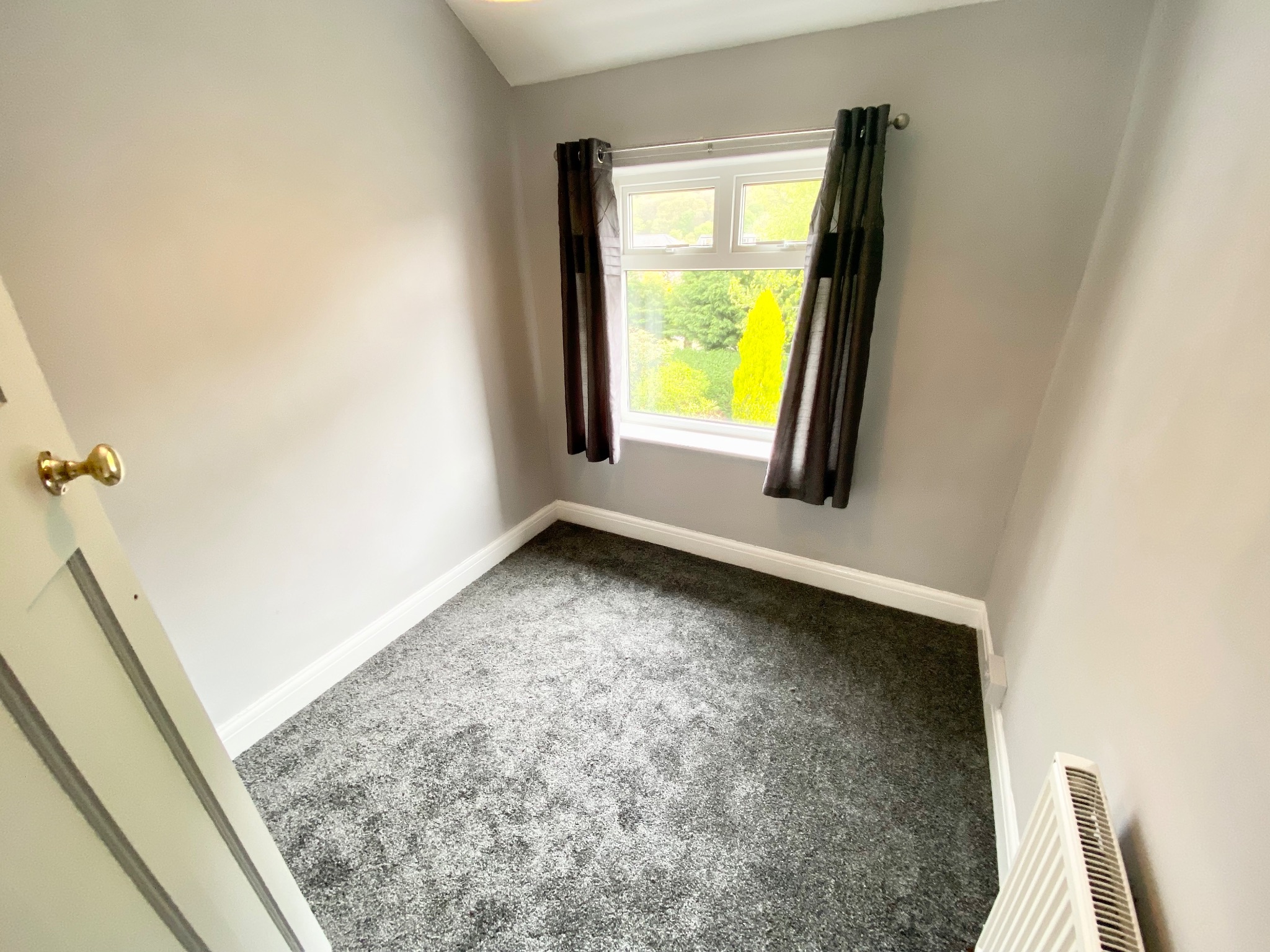 3 bedroom mid terraced house To Let in Mytholmroyd - Photograph 8