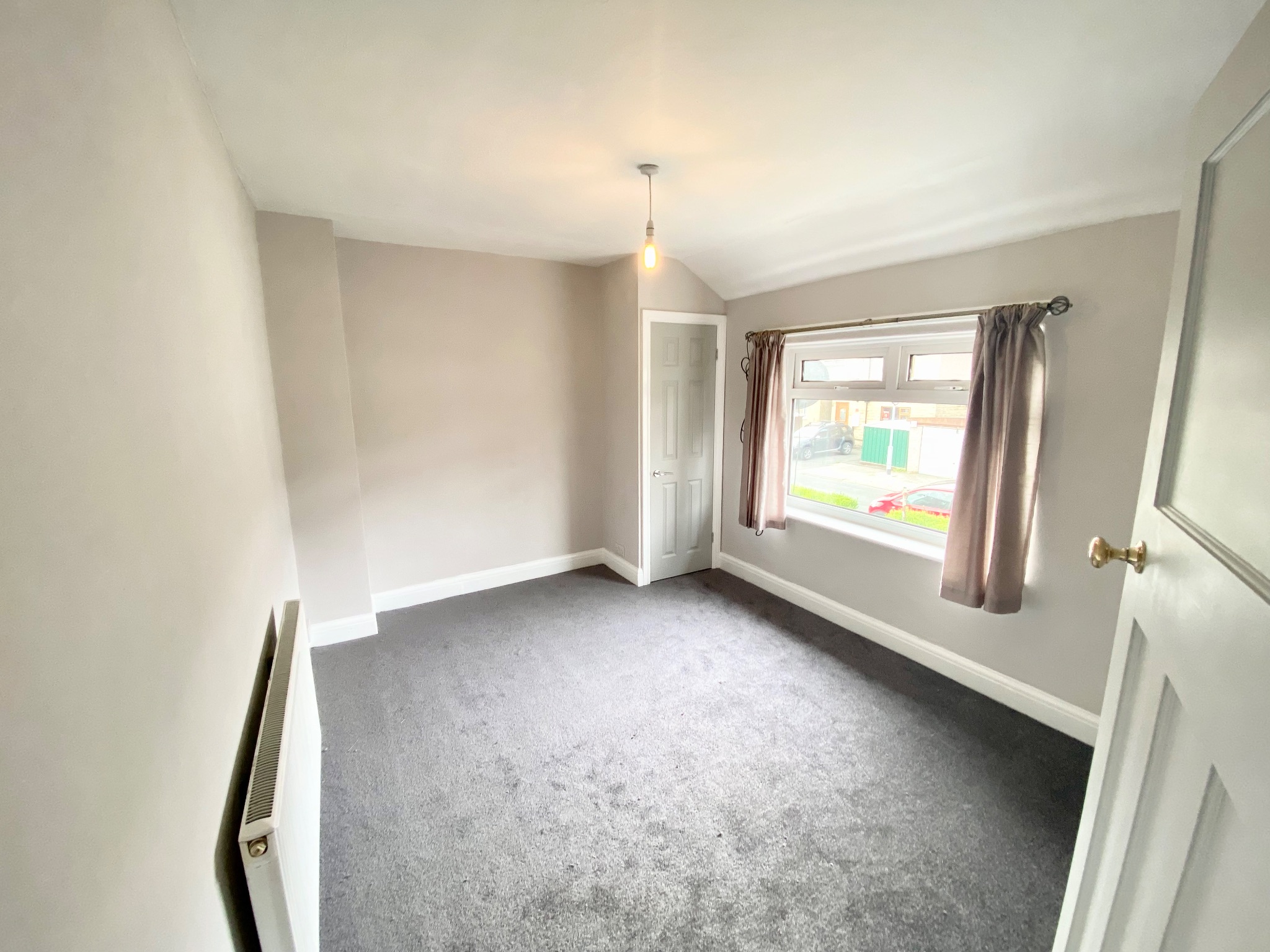 3 bedroom mid terraced house To Let in Mytholmroyd - Photograph 14