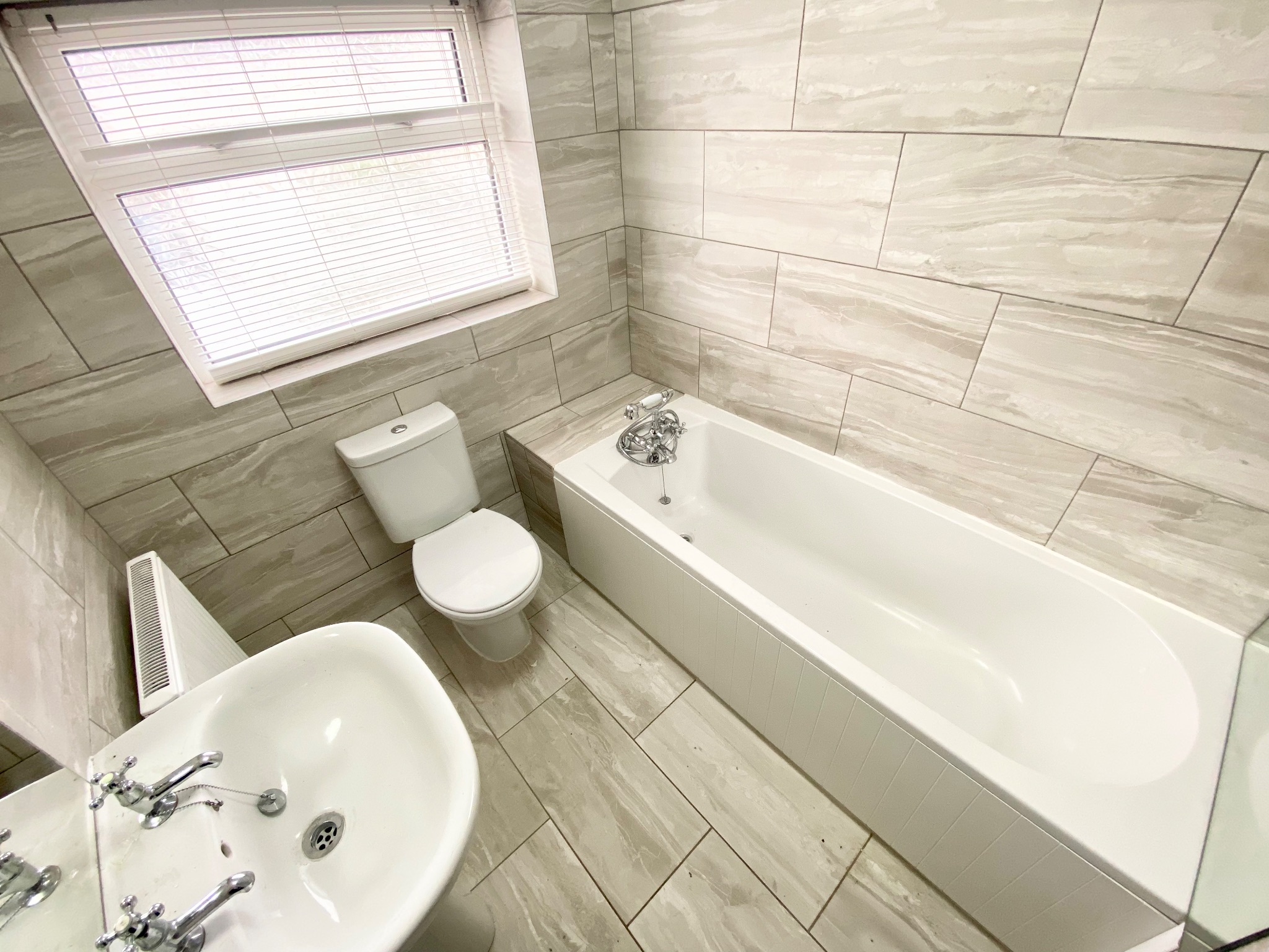3 bedroom mid terraced house To Let in Mytholmroyd - Photograph 18