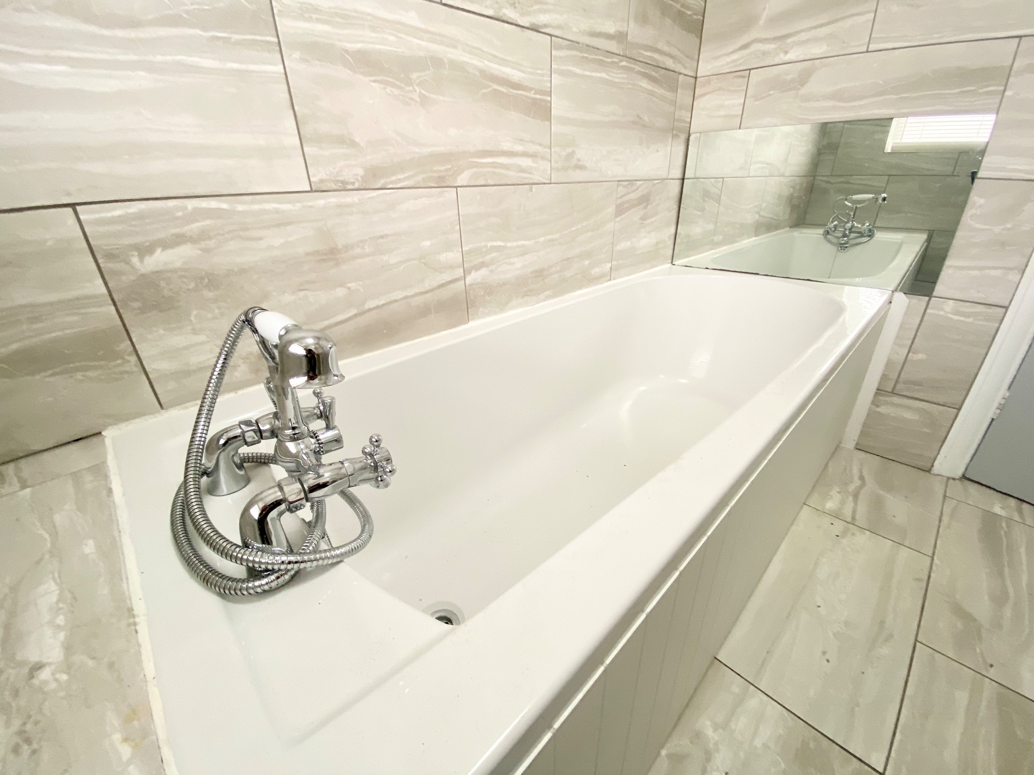 3 bedroom mid terraced house To Let in Mytholmroyd - Photograph 15