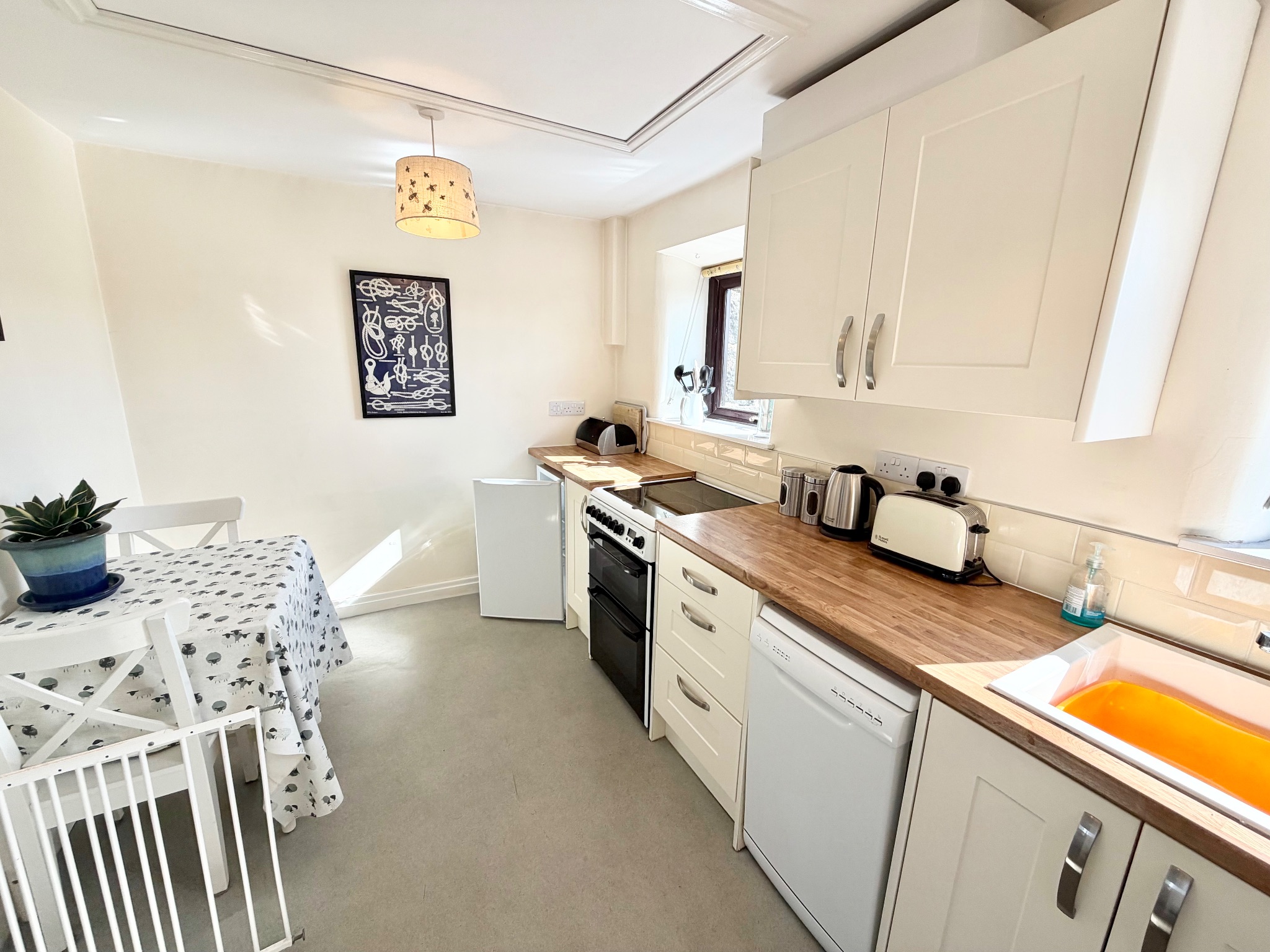 2 bedroom semi-detached house To Let in Hebden Bridge - Photograph 27.