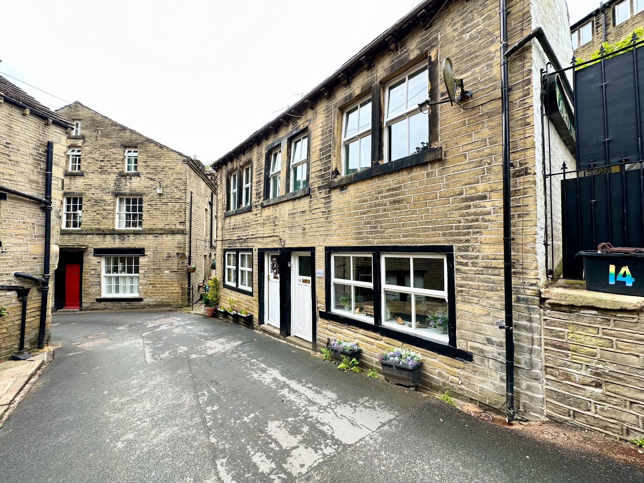 2 bedroom semi-detached house To Let in Luddenden - Photograph 22.