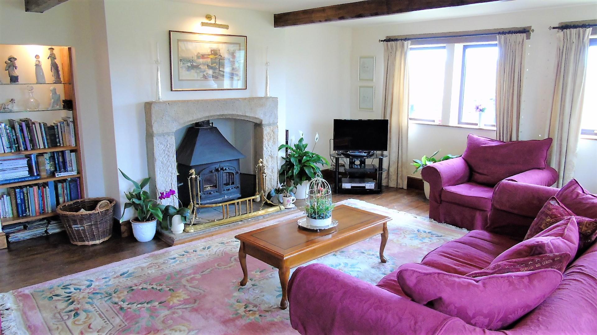 4 bedroom detached house Sale Agreed in Halifax - 9