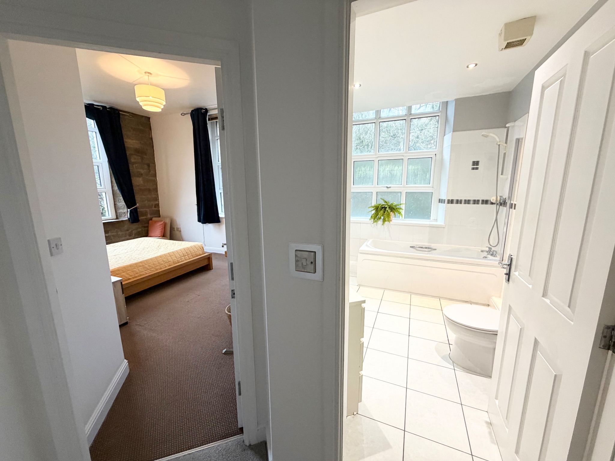 2 bedroom apartment flat/apartment Let Agreed in Ripponden - Photograph 25.