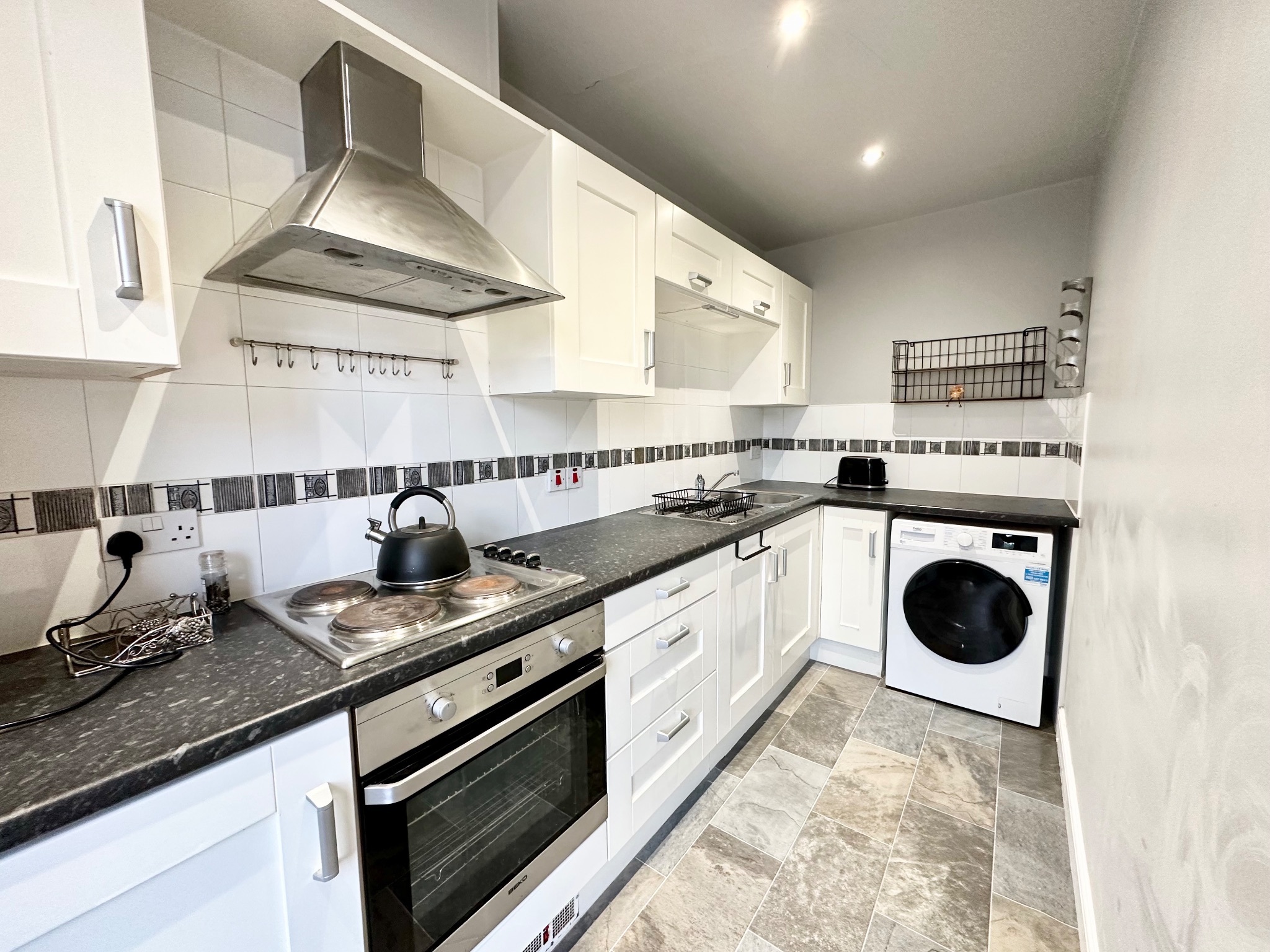 2 bedroom apartment flat/apartment To Let in Ripponden - Photograph 5.