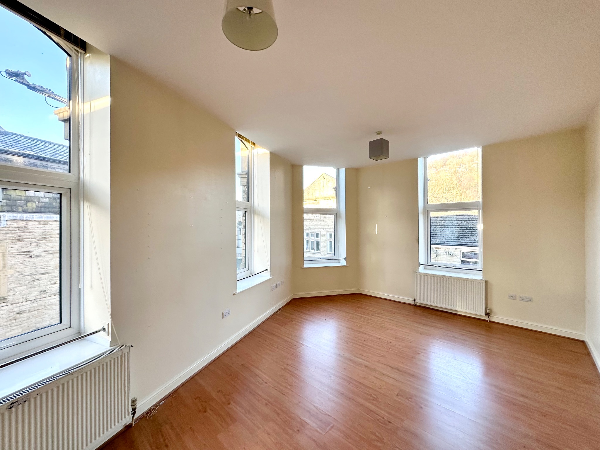 2 bedroom apartment flat/apartment Let Agreed in Hebden Bridge - Photograph 6.