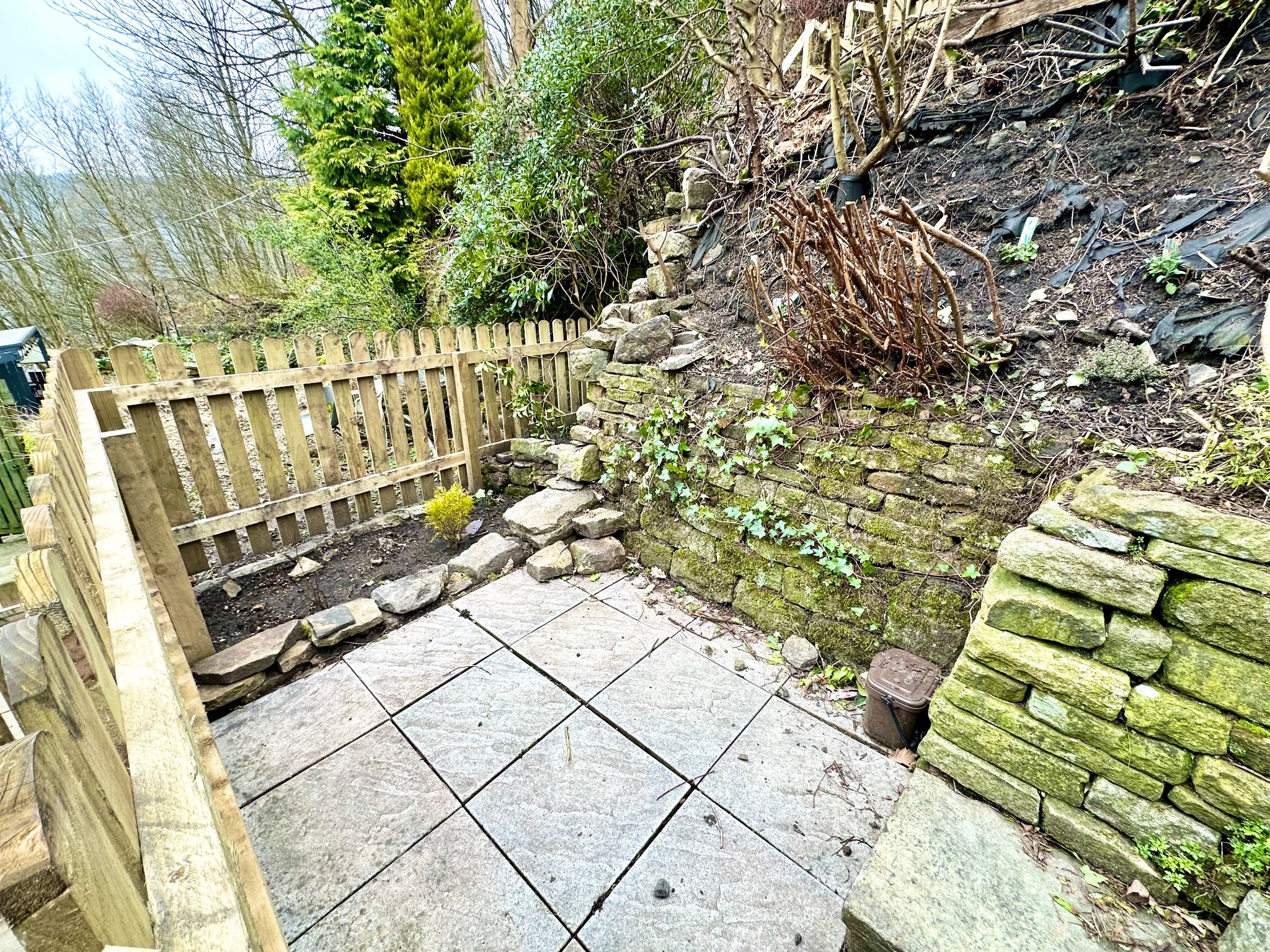 1 bedroom mid terraced house To Let in Hebden Bridge - Photograph 14.