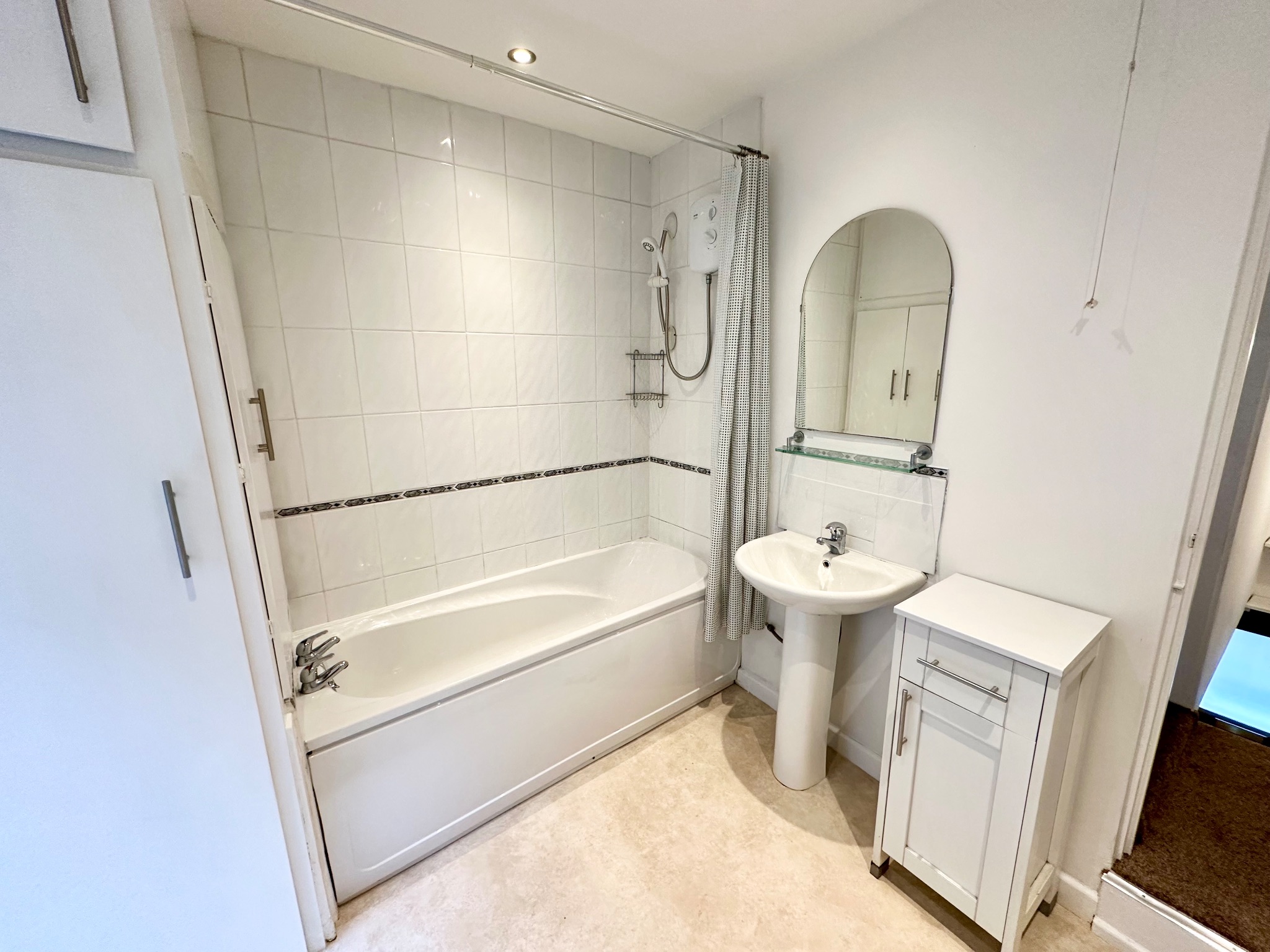 1 bedroom mid terraced house To Let in Hebden Bridge - Photograph 9.