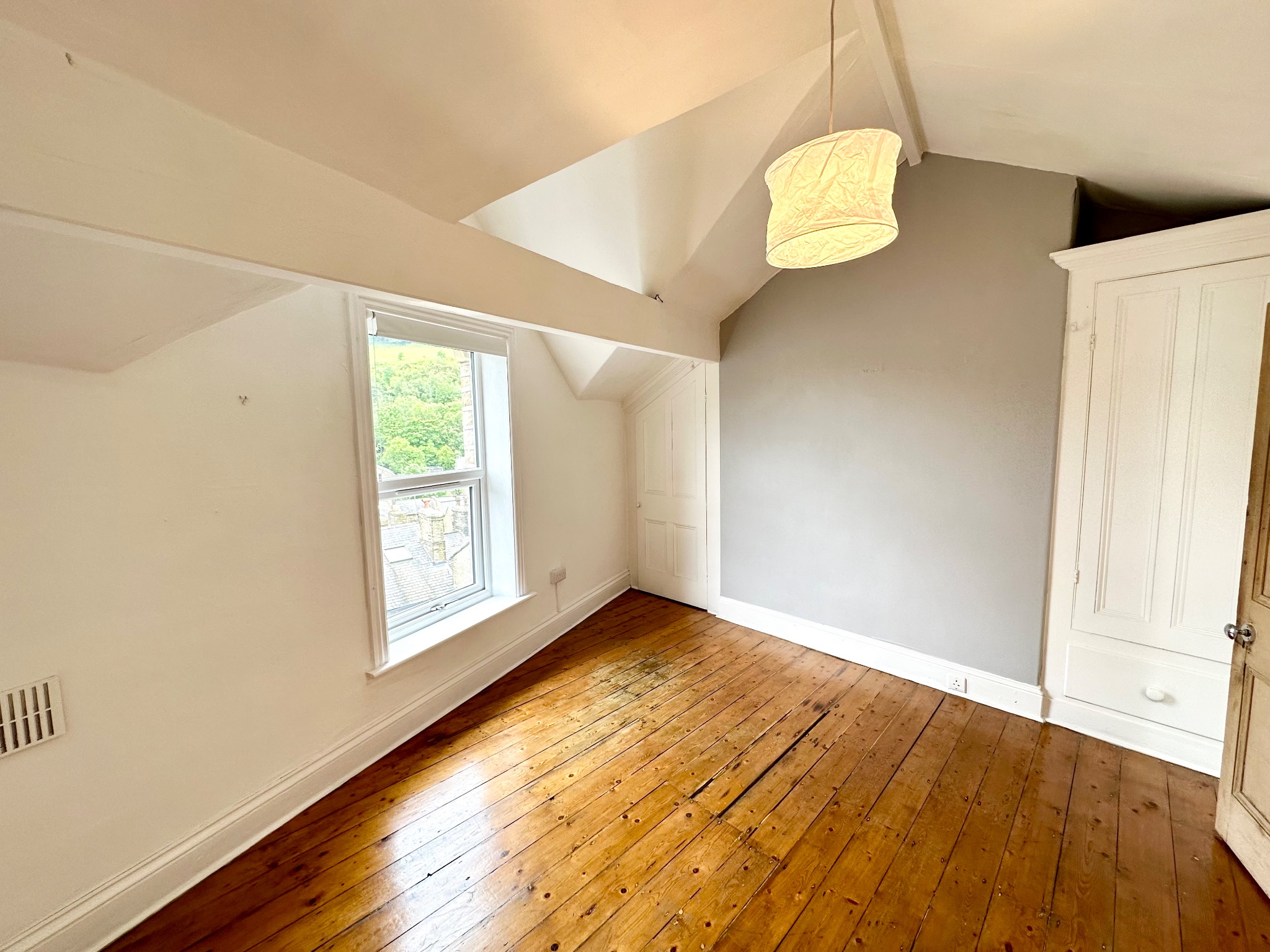 3 bedroom end terraced house To Let in Hebden Bridge - Photograph 12.