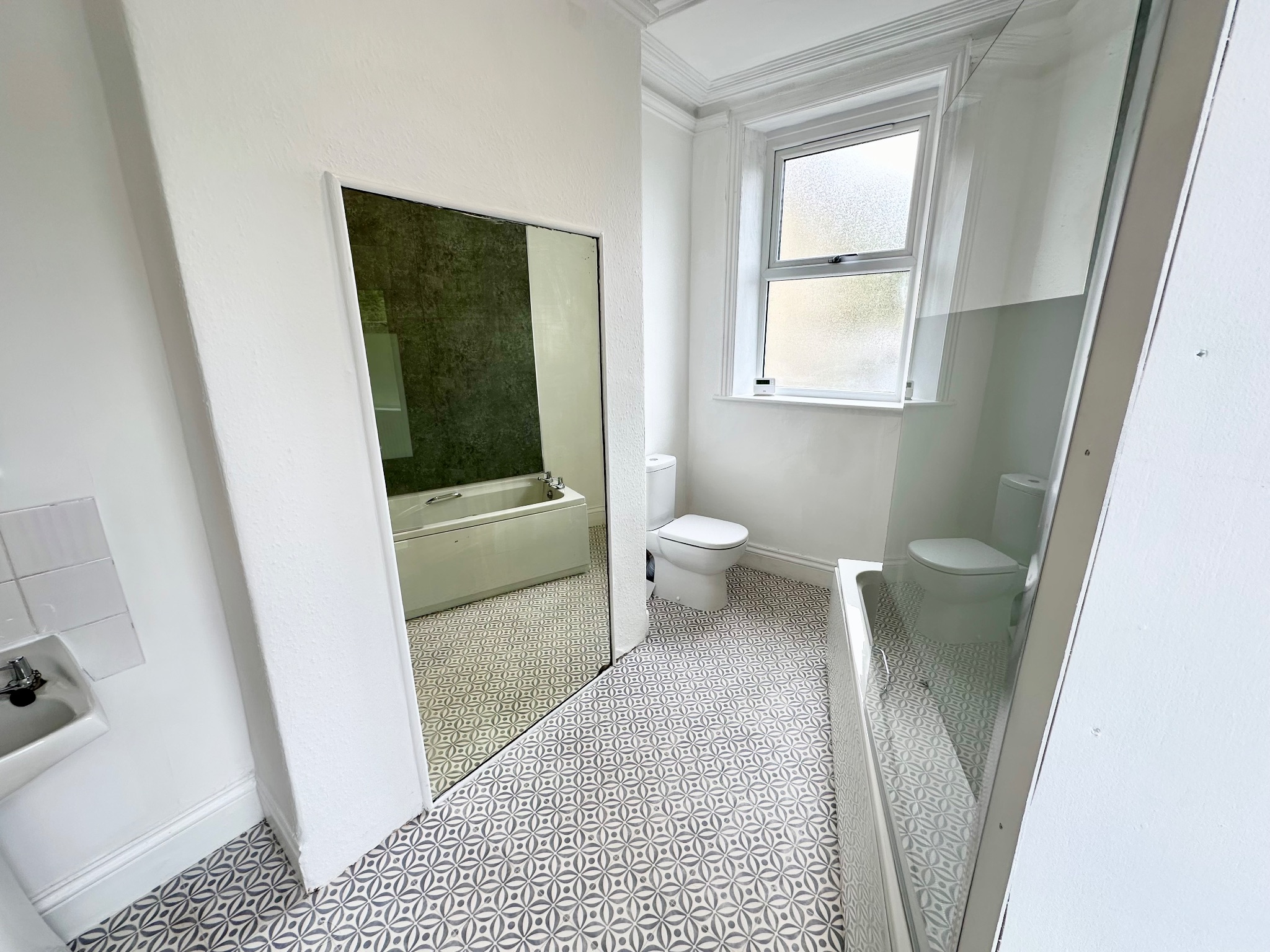 3 bedroom end terraced house To Let in Hebden Bridge - Photograph 9.