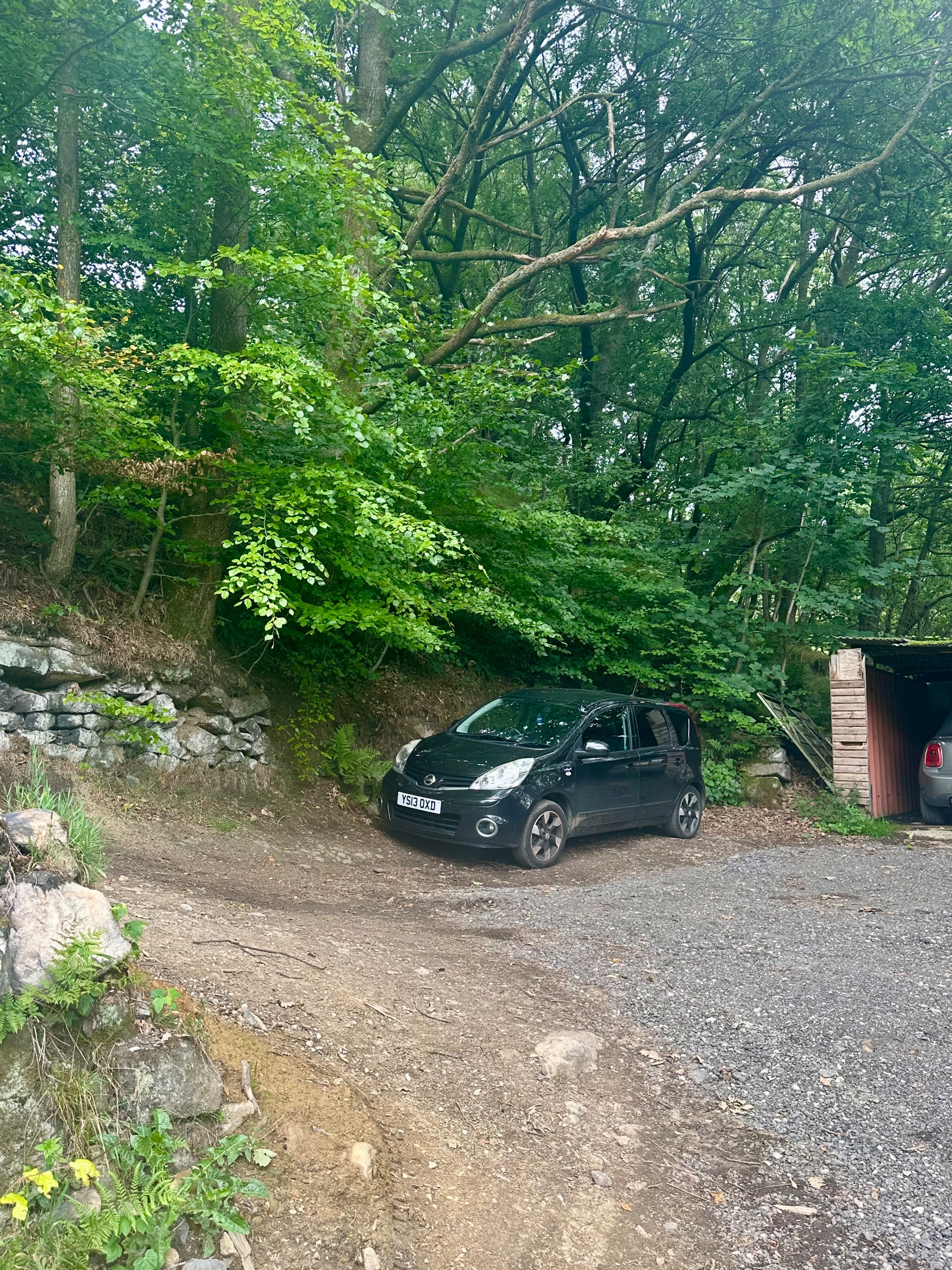 2 bedroom mid terraced house For Sale in Todmorden - Common Land Parking.