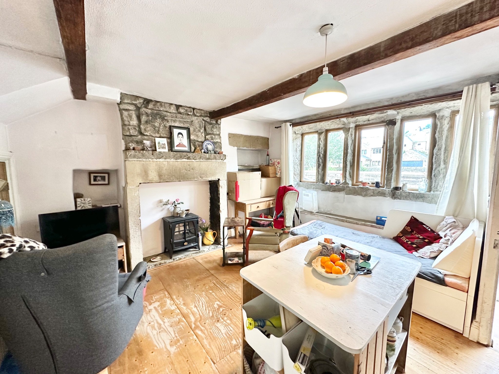 1 bedroom mid terraced house For Sale in Hebden Bridge - Photograph 2.