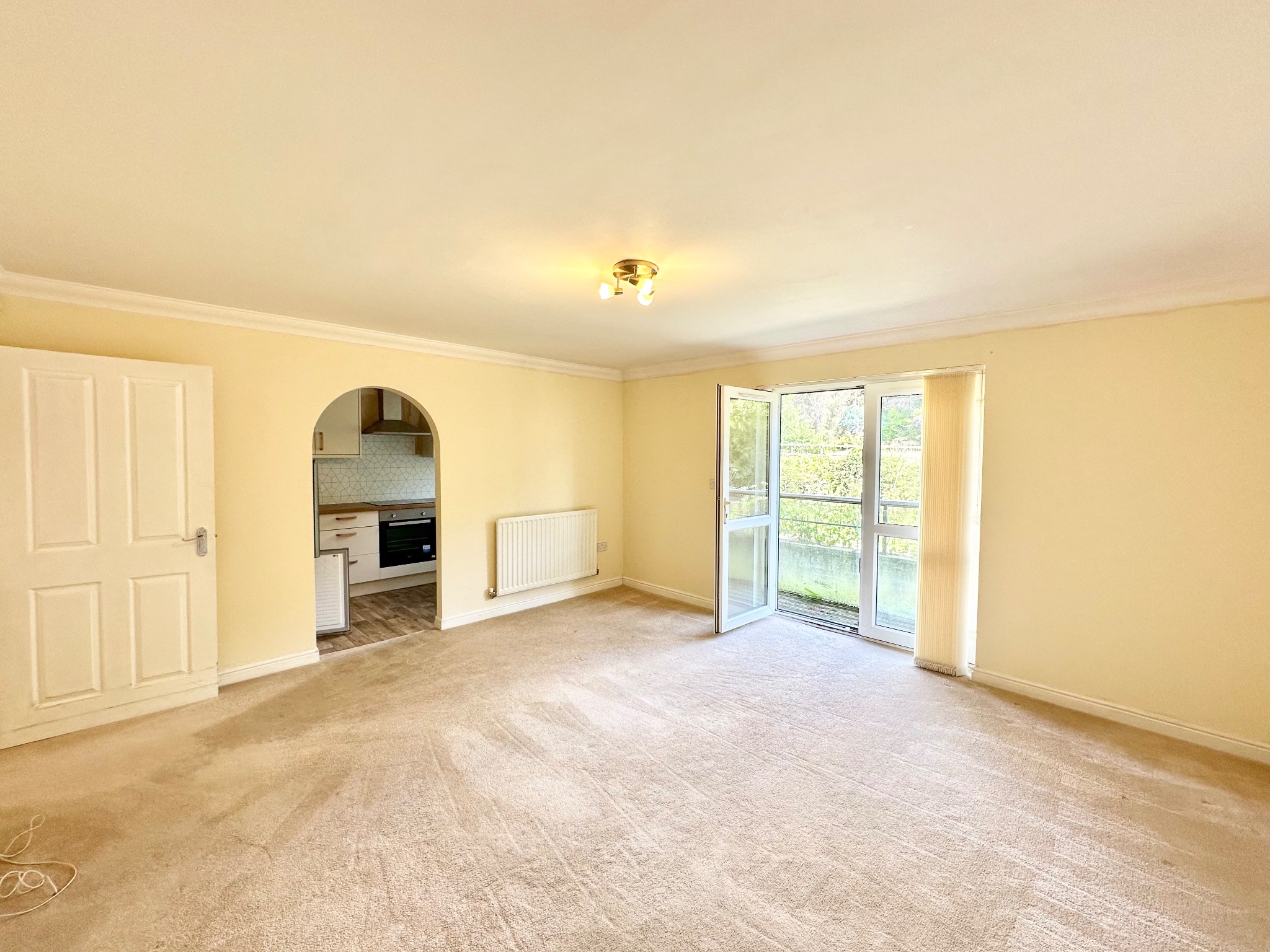 2 bedroom apartment flat/apartment To Let in Mytholmroyd - Photograph 2.