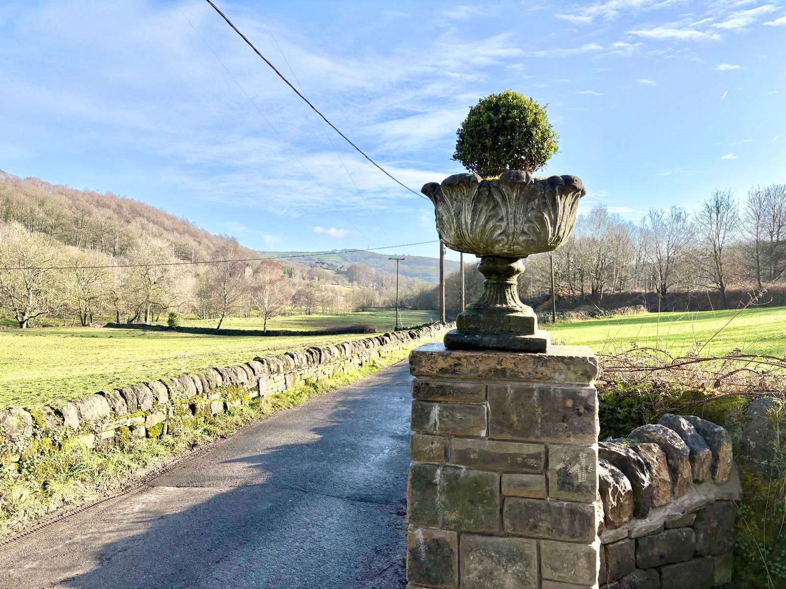 4 bedroom detached house For Sale in Halifax - Photograph 30.