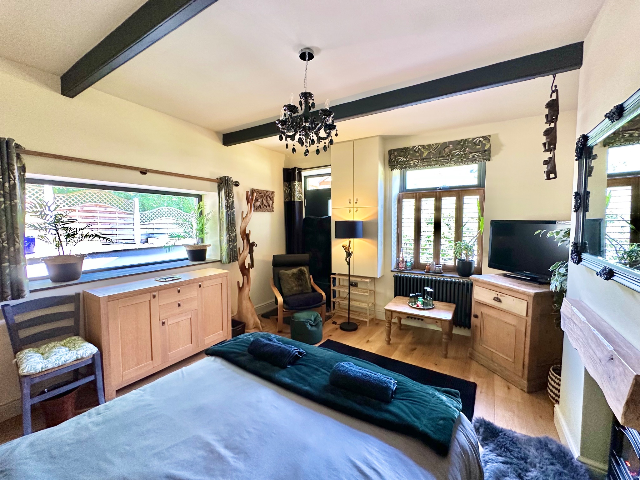 4 bedroom detached house For Sale in Halifax - Photograph 22.