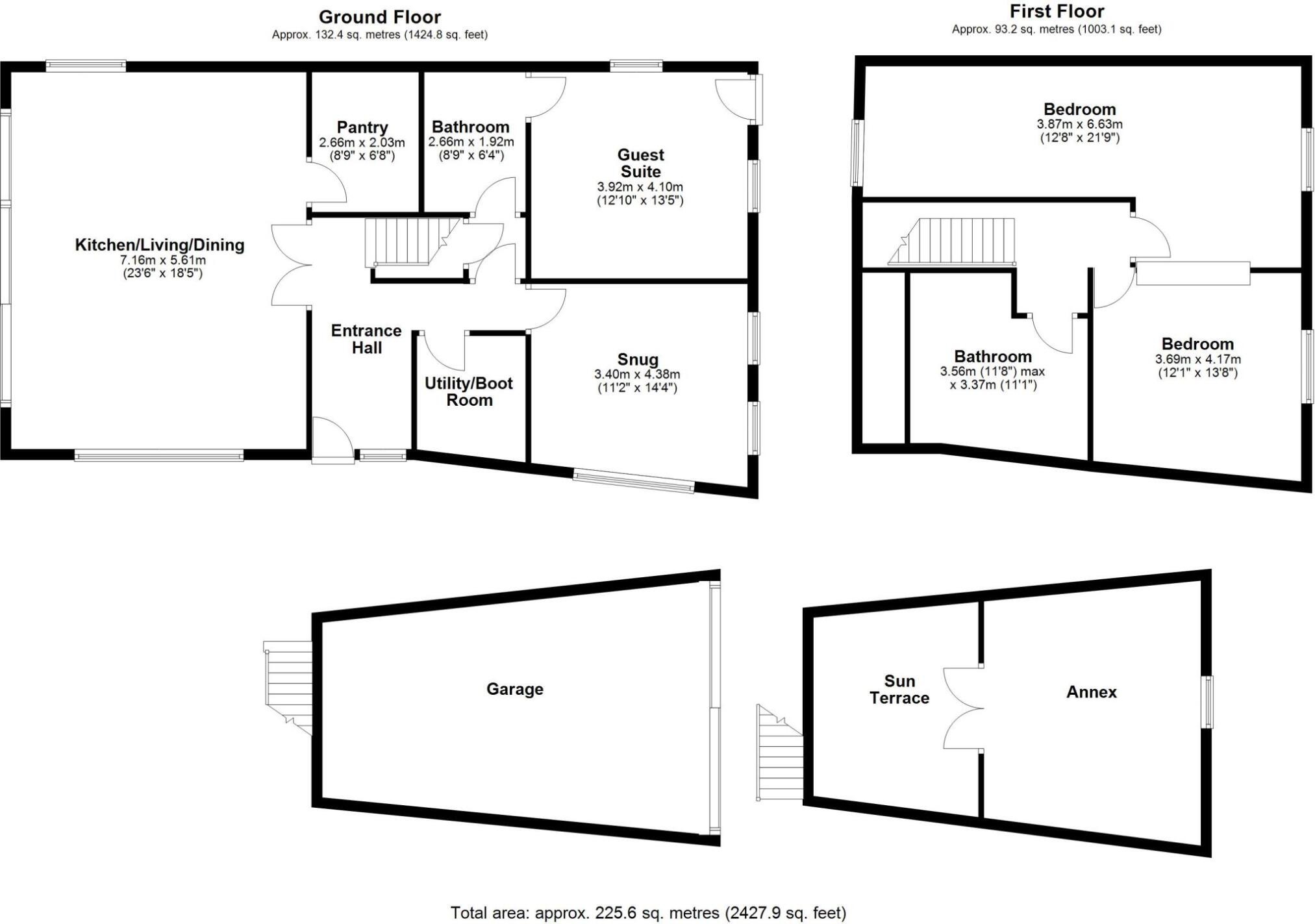 4 bedroom detached house For Sale in Halifax - Photograph 38.