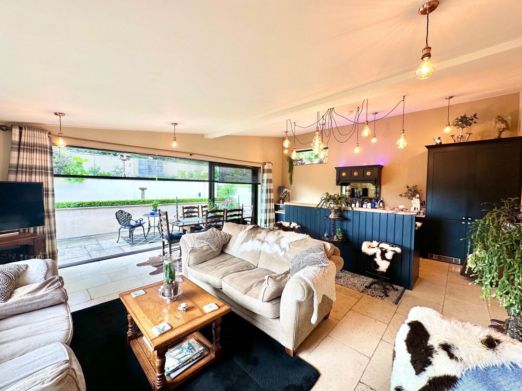 4 bedroom detached house For Sale in Halifax - Photograph 8.