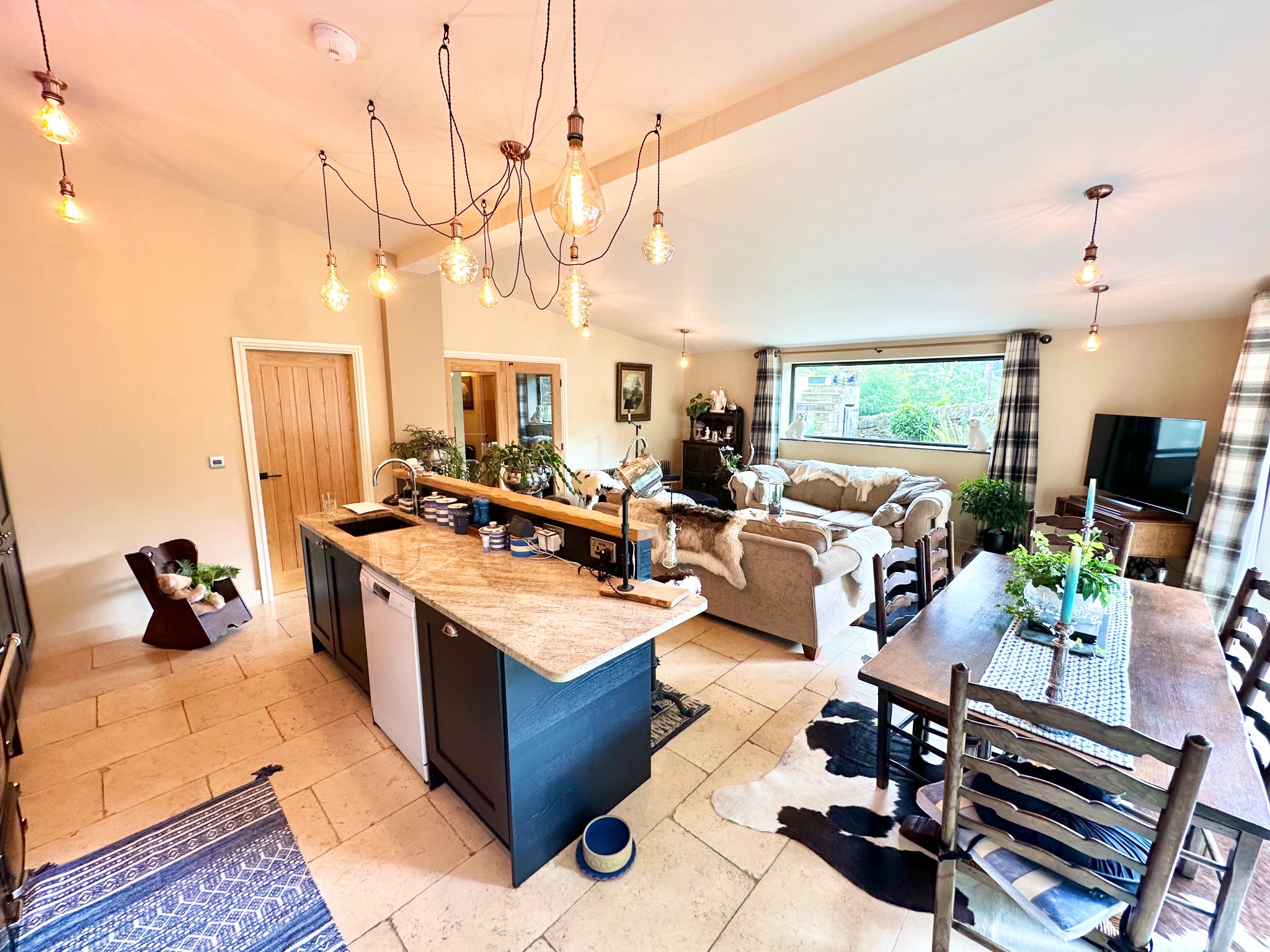 4 bedroom detached house For Sale in Halifax - Photograph 3.