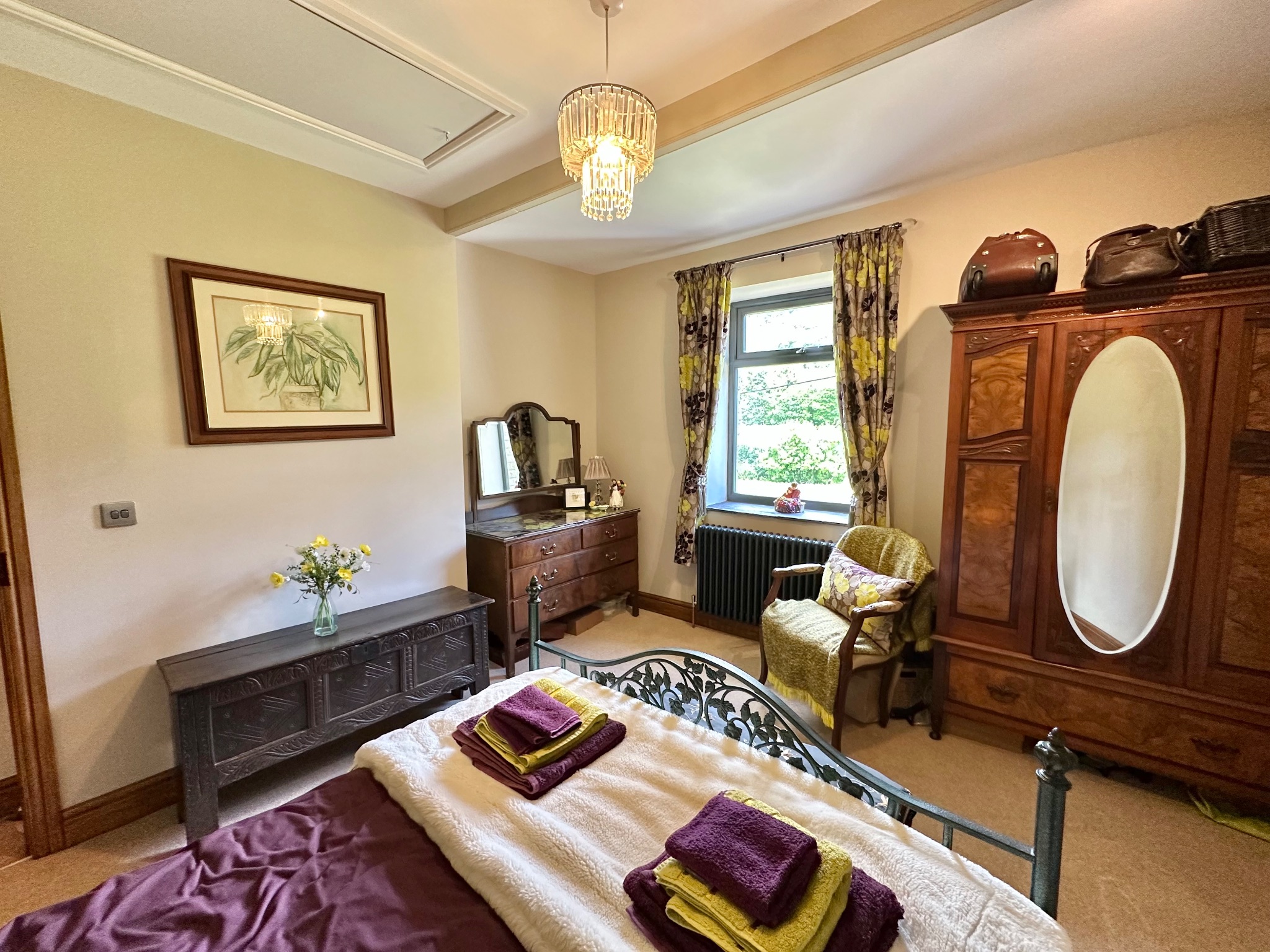 4 bedroom detached house For Sale in Halifax - Photograph 30.