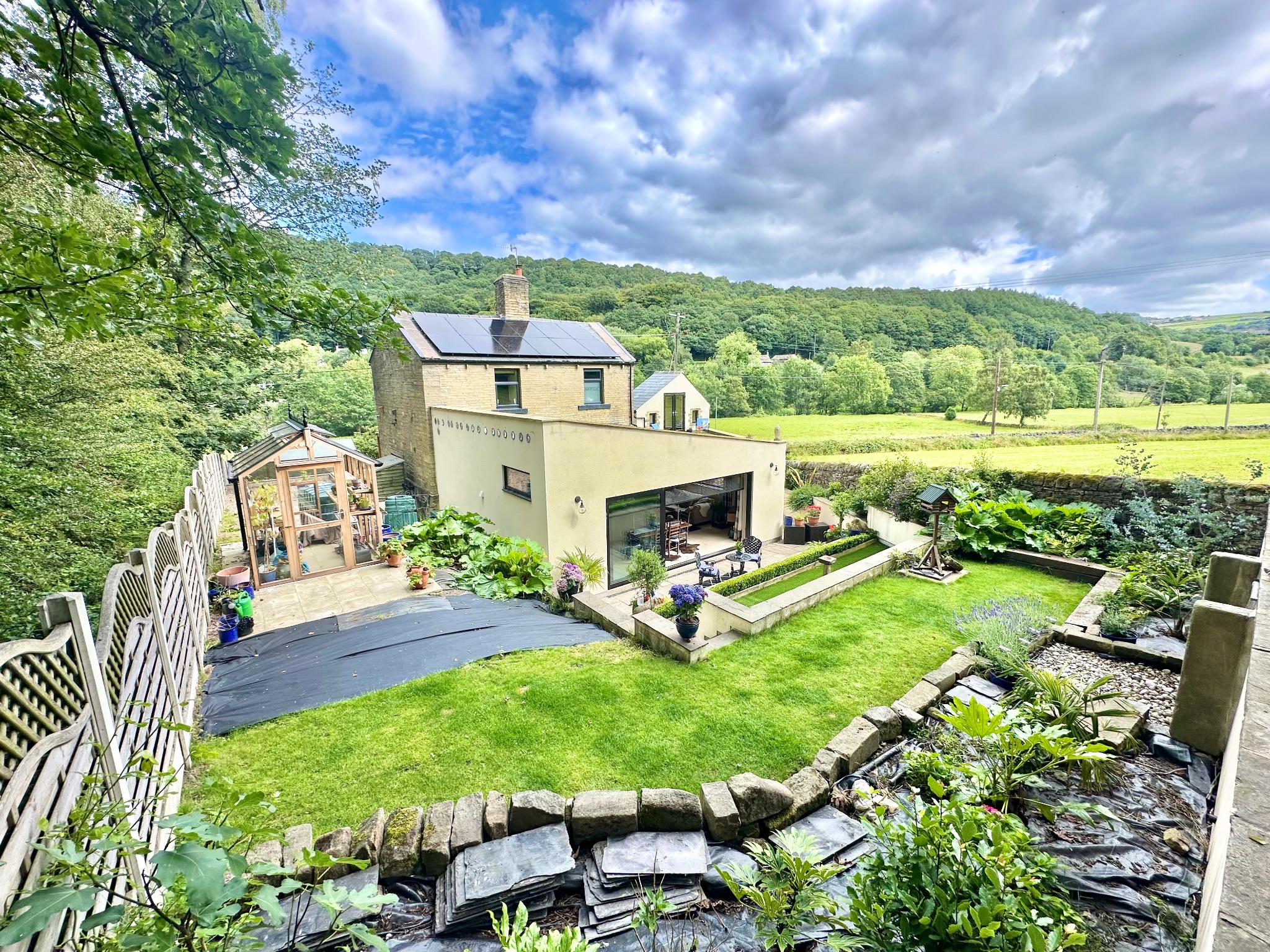 4 bedroom detached house For Sale in Halifax - Photograph 1.