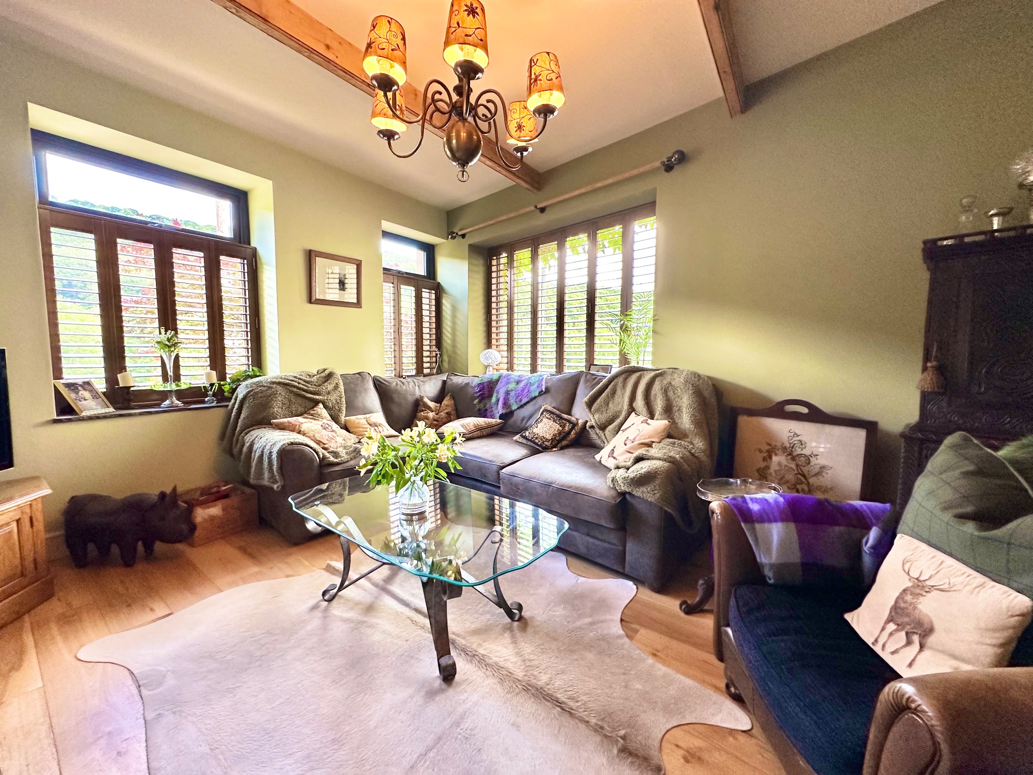 4 bedroom detached house For Sale in Halifax - Photograph 11.