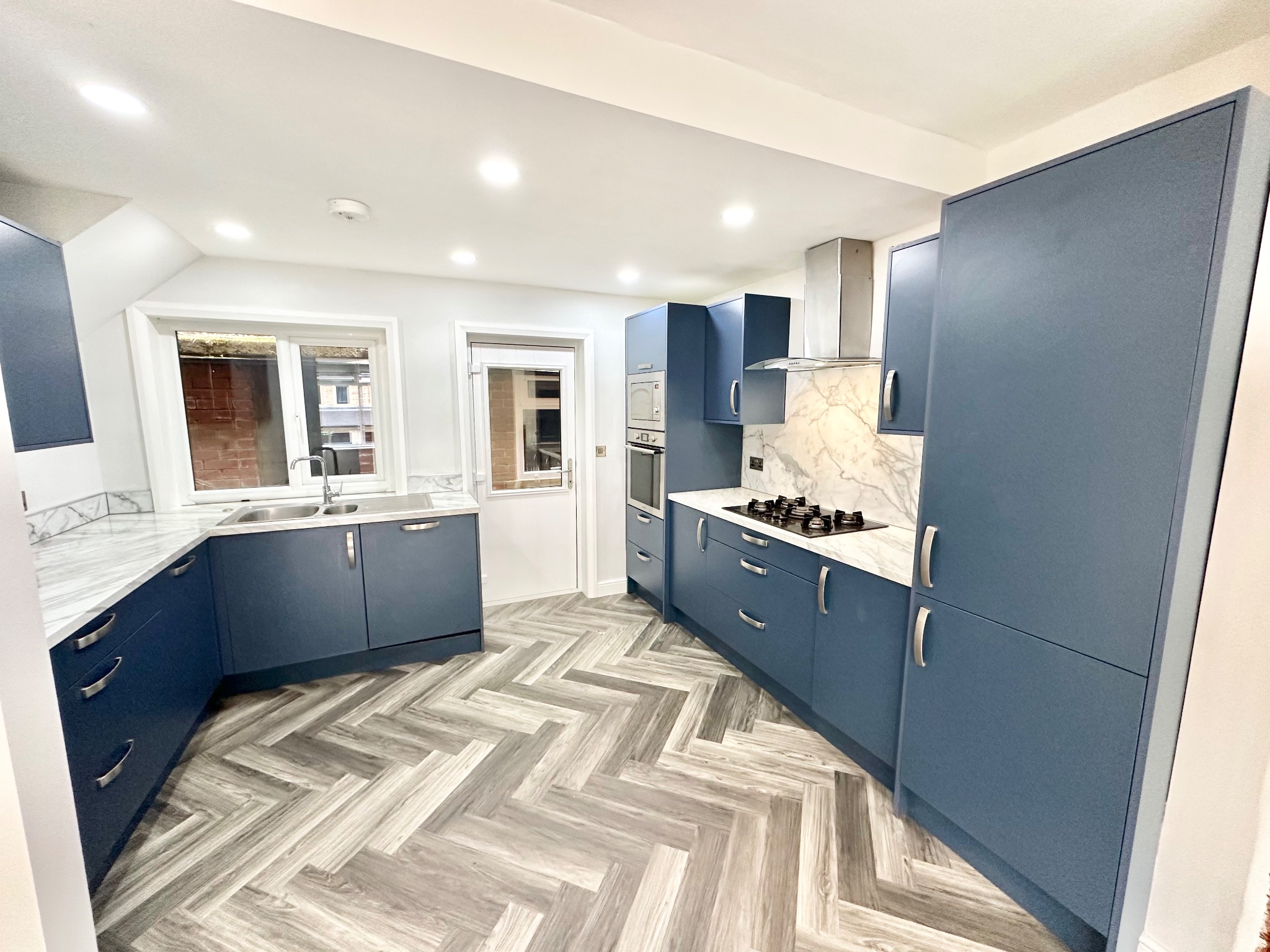 3 bedroom semi-detached house To Let in Hebden Bridge - Photograph 6.
