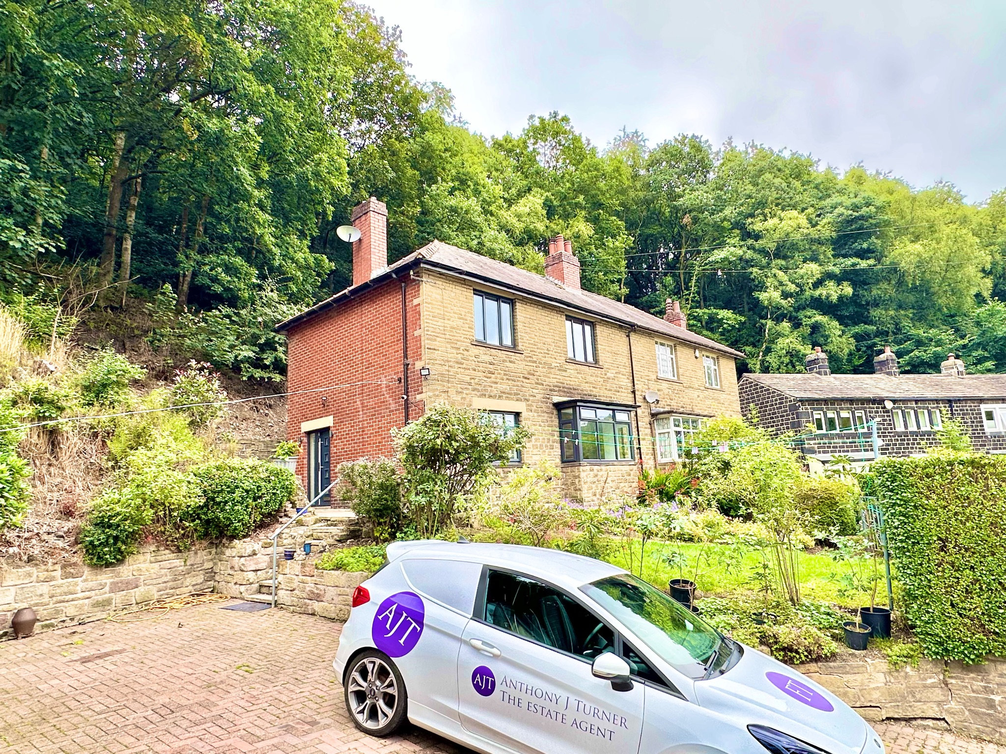 3 bedroom semi-detached house To Let in Hebden Bridge - Photograph 1.