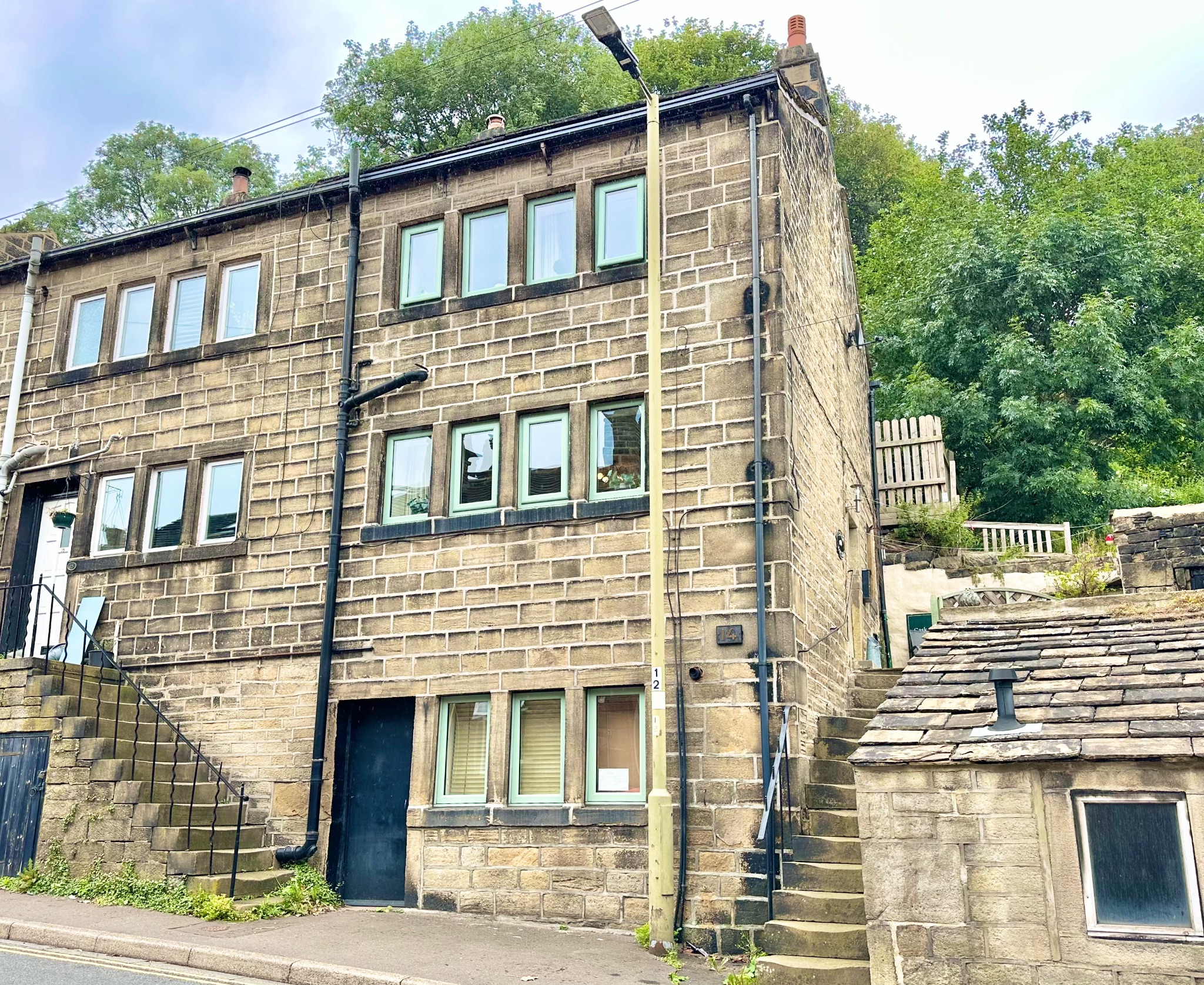 2 bedroom end terraced house For Sale in Hebden Bridge - Photograph 1.