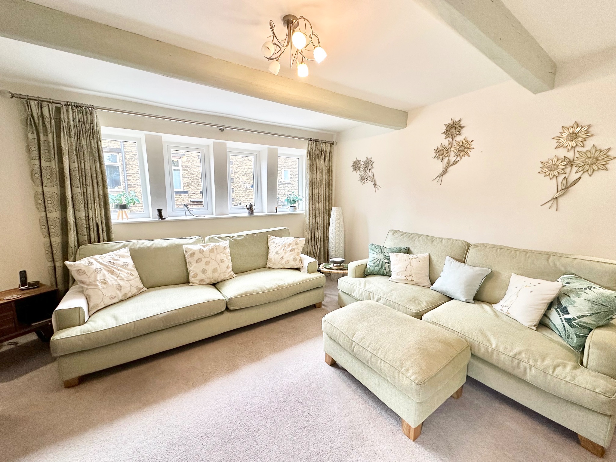 2 bedroom end terraced house For Sale in Hebden Bridge - Photograph 3.